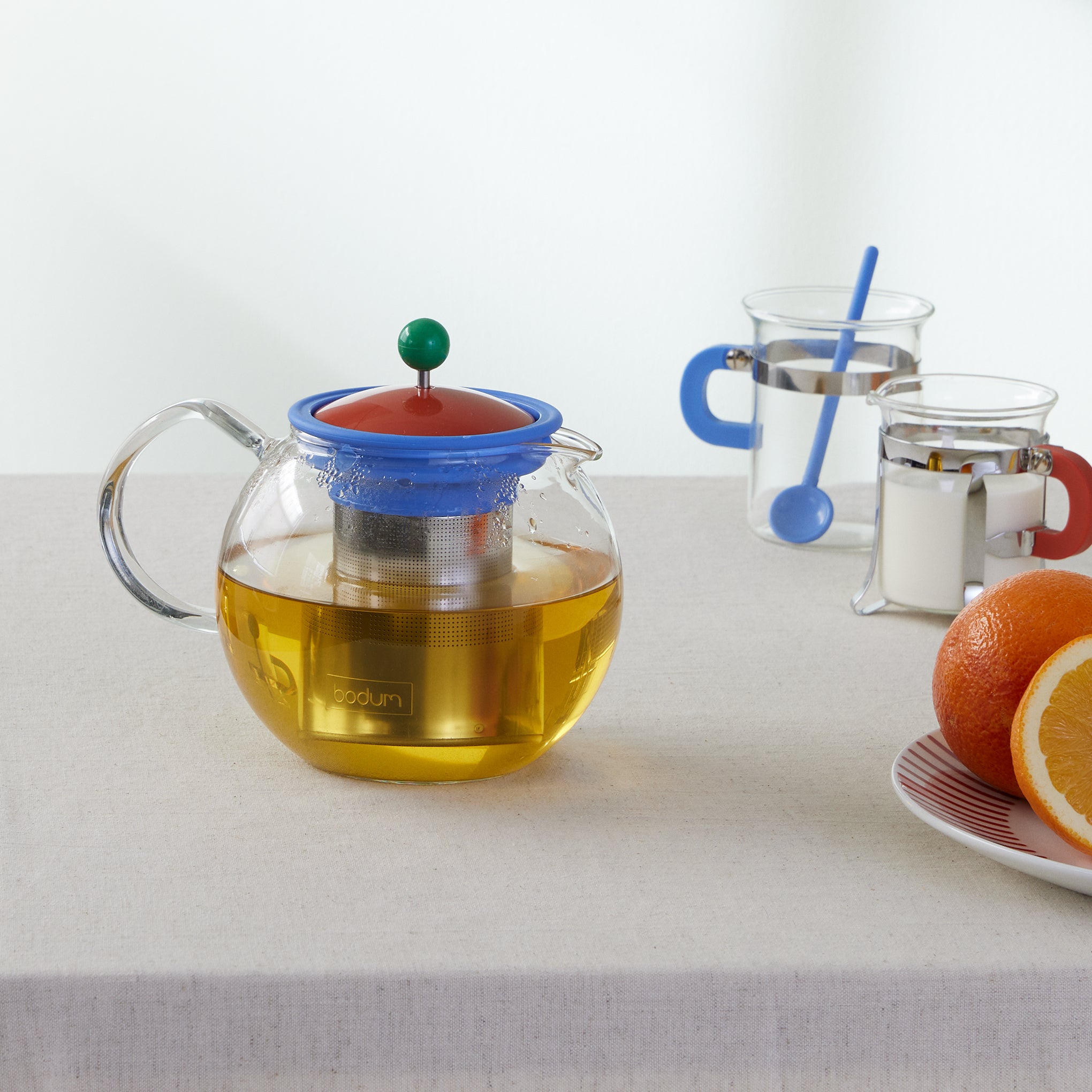 Bodum Assam Brew Teapot Dark Coral/ Pale Blue1