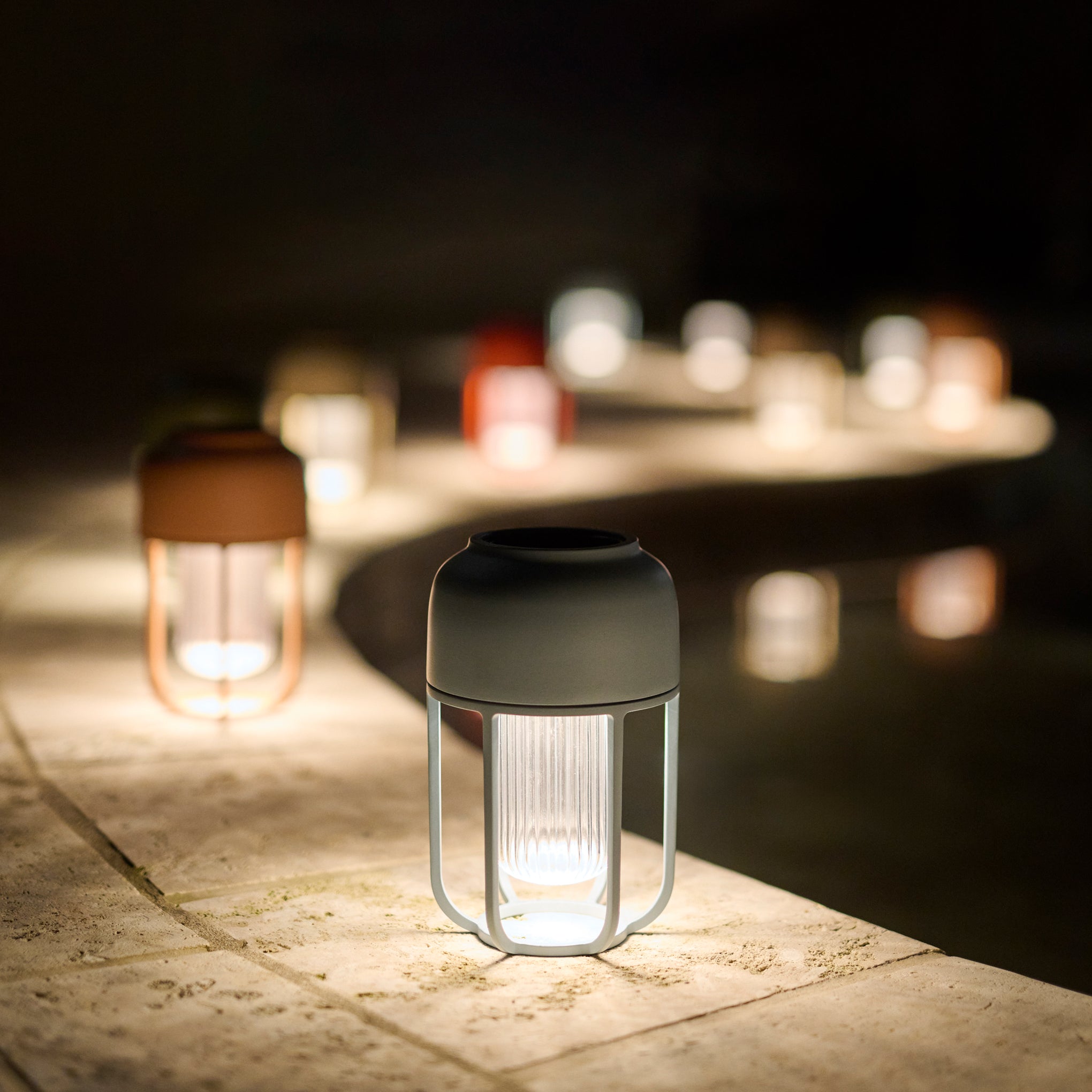 Light No. 1 Solar Powered Portable Table Lamp – MoMA Design Store