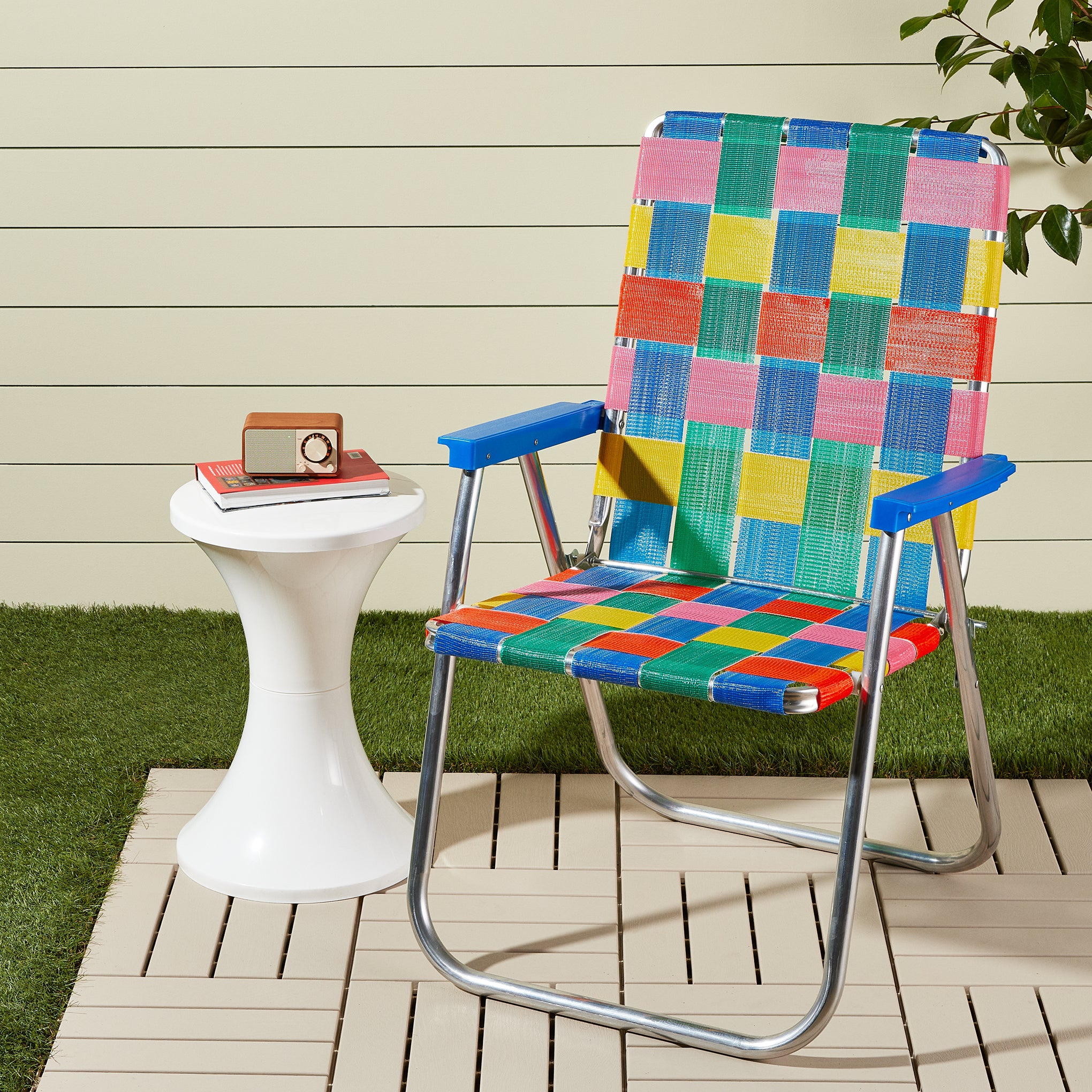Classic Lawn Chair - Retro Rainbow – MoMA Design Store