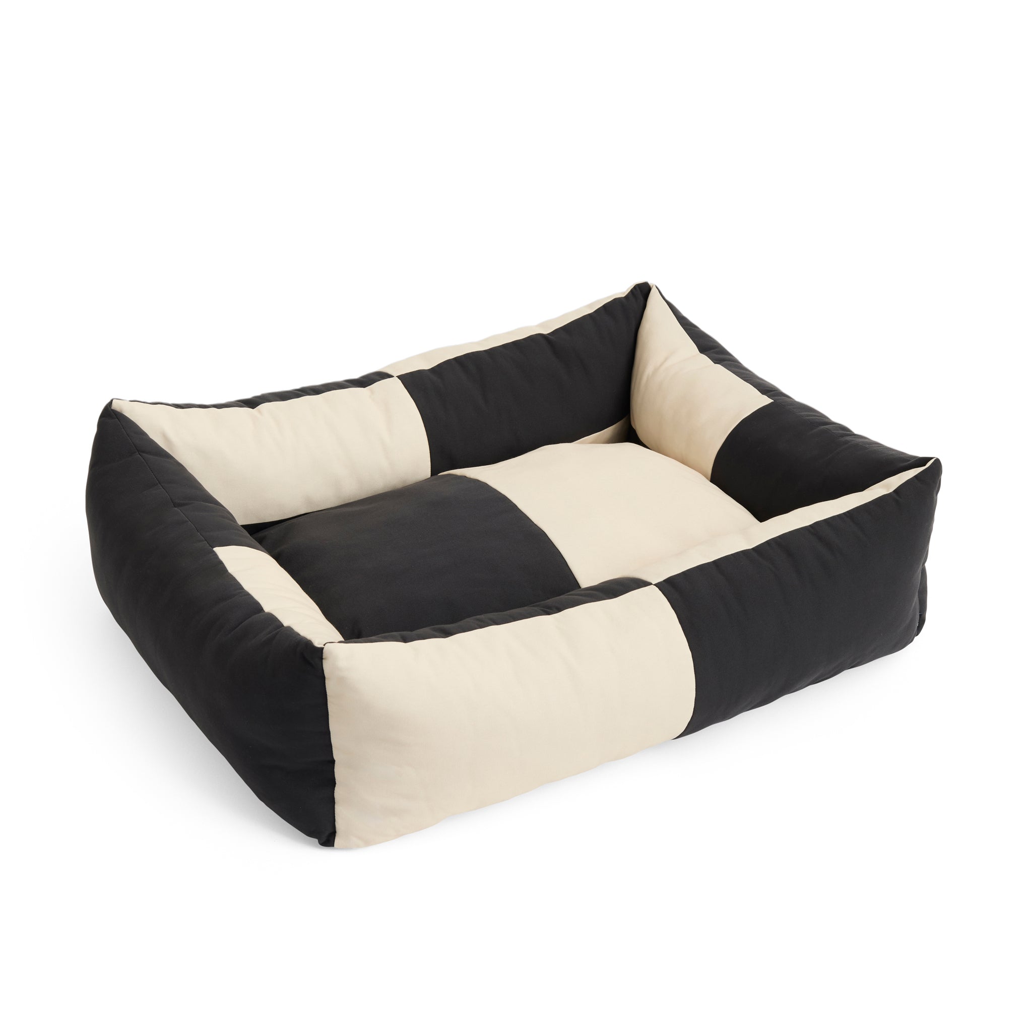 HAY Dog Bed in Recycled Polyester - Black/ White – MoMA Design Store