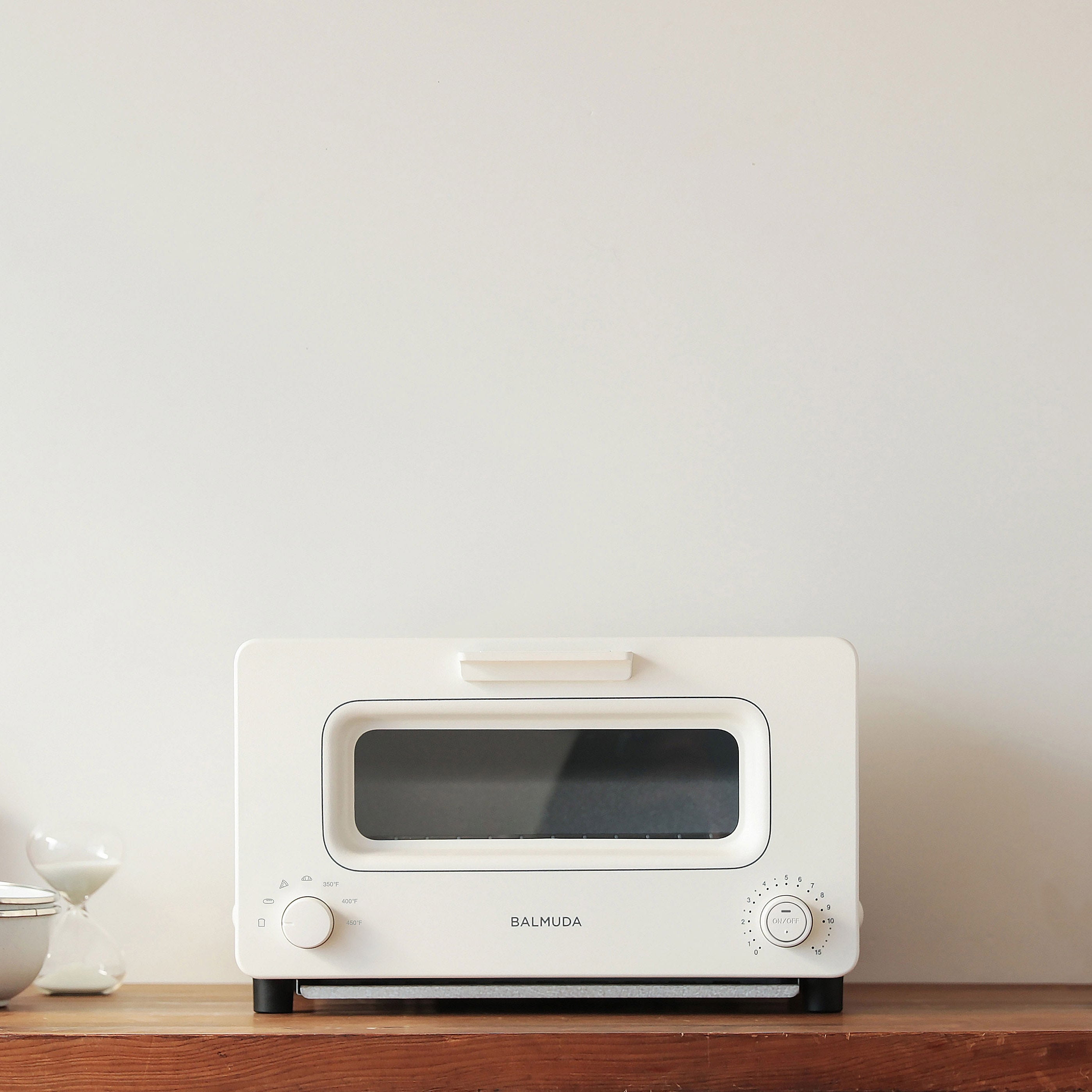 BALMUDA The Toaster - White – MoMA Design Store