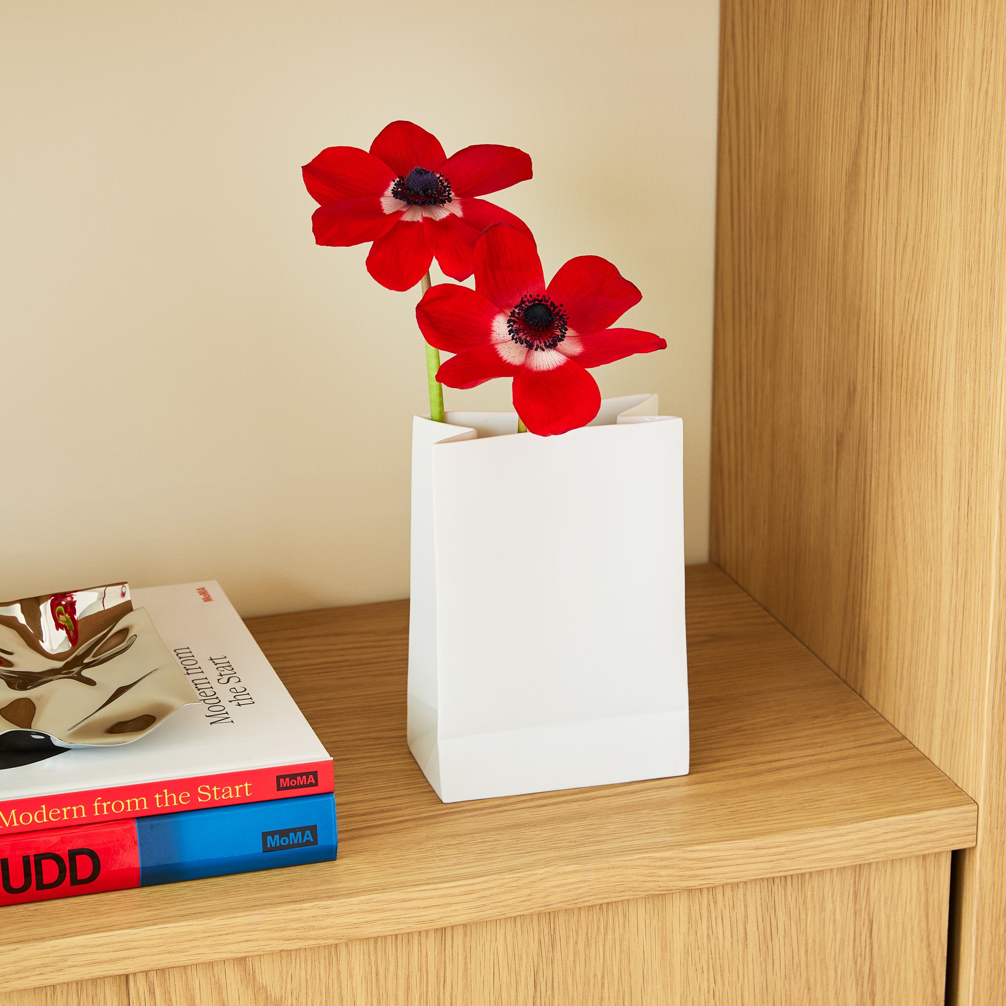 Paper Bag Porcelain Vase – MoMA Design Store
