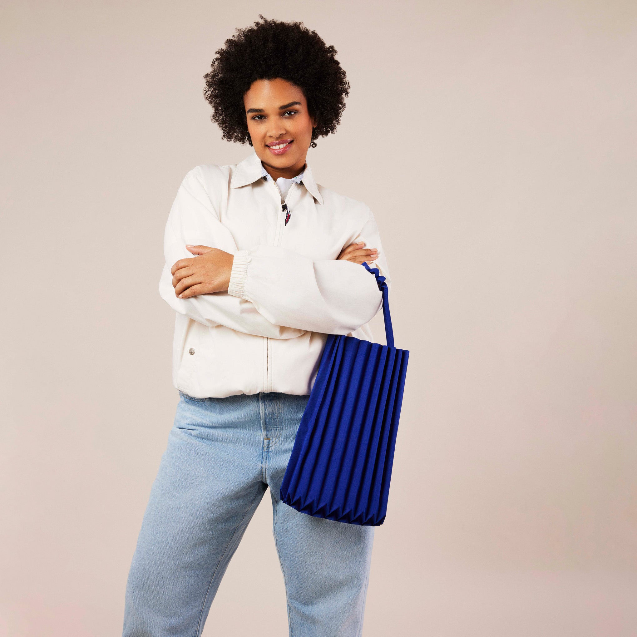 me ISSEY MIYAKE Recycled Polyester Trunk Pleats Bag Lapis Lazuli