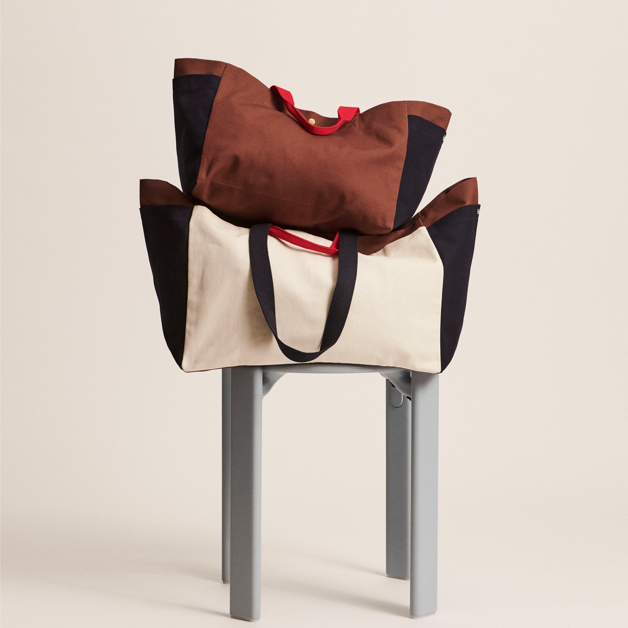 HAY Weekend Multi Bag - Brown Multi – MoMA Design Store