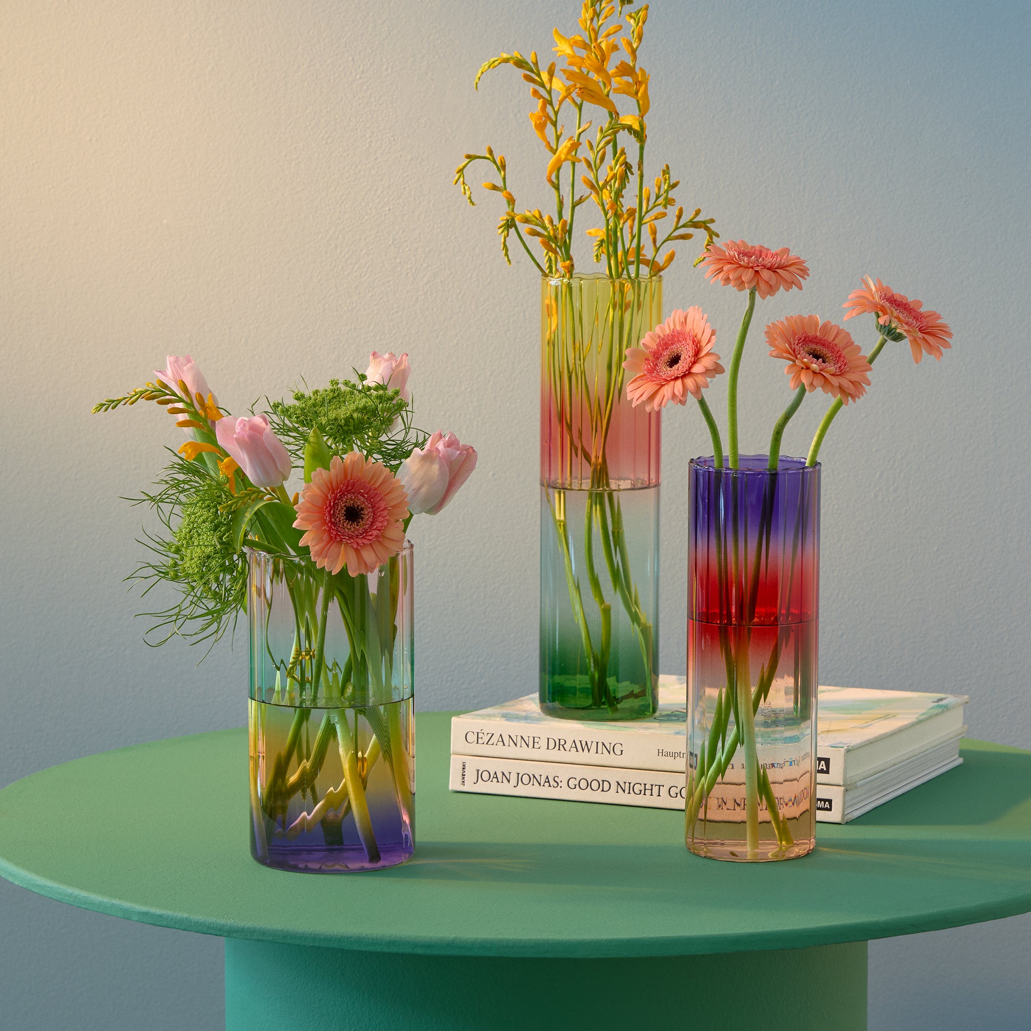 Gradient Glass Vase - Large – MoMA Design Store