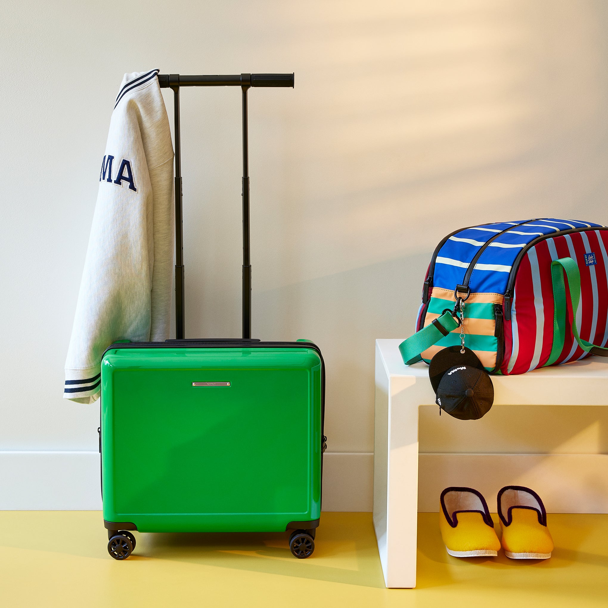 Square Expandable Suitcase with TT Handle - Carry-On – MoMA Design Square Expandable Suitcase with TT Handle - Carry-On – MoMA Design