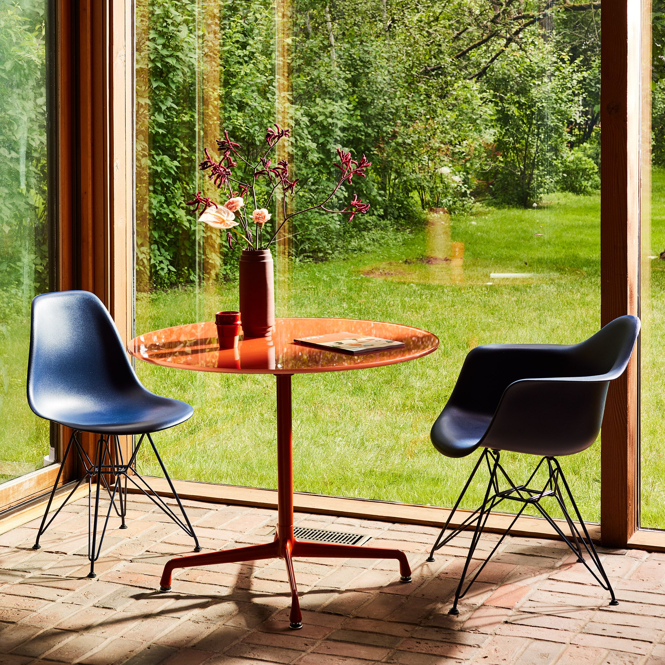 M062 Herman Miller エッグシェイプチェア 幅1200mm チェア | ハーマンミラーストア M062 Herman Miller エッグシェイプ