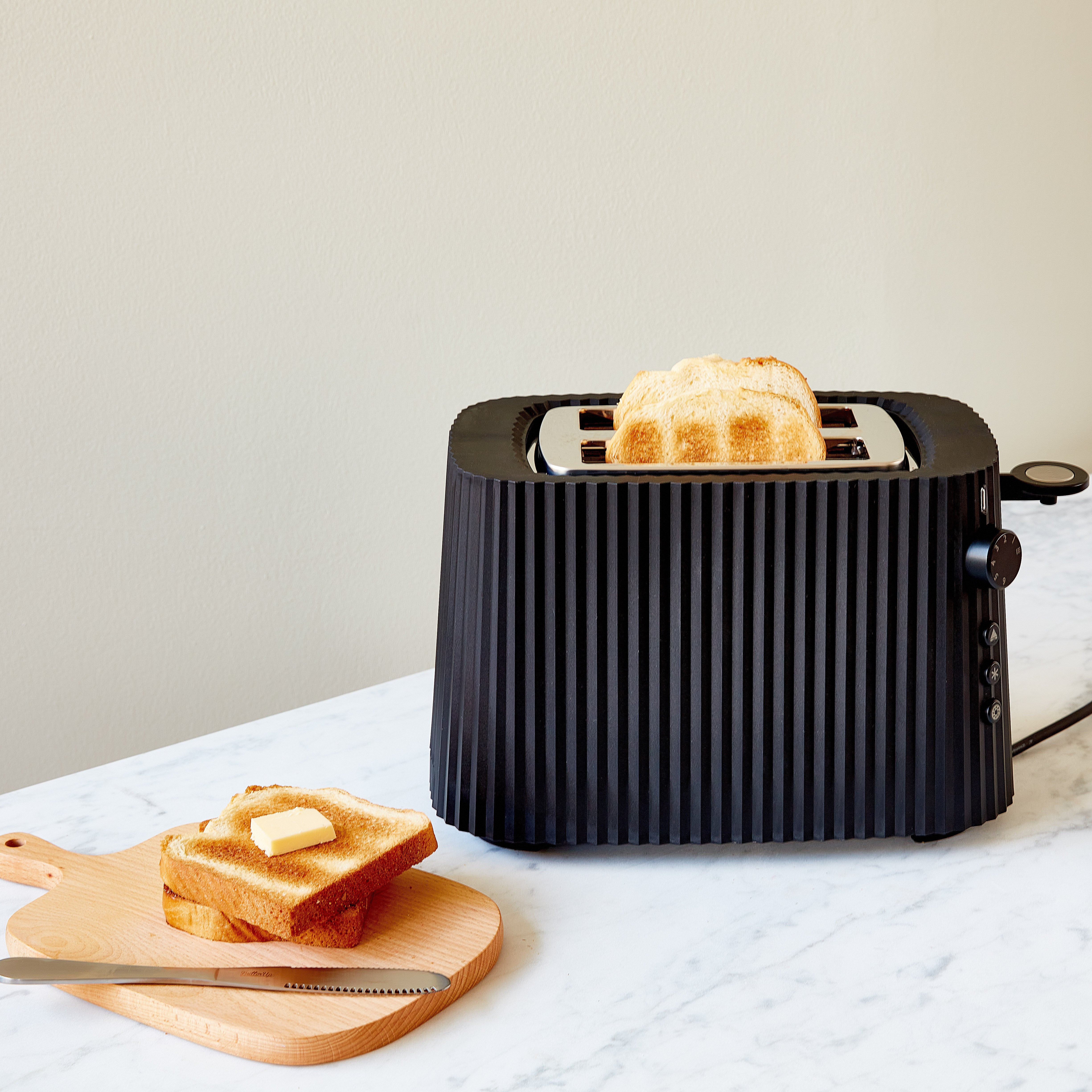 Alessi Plissé Toaster & Reviews