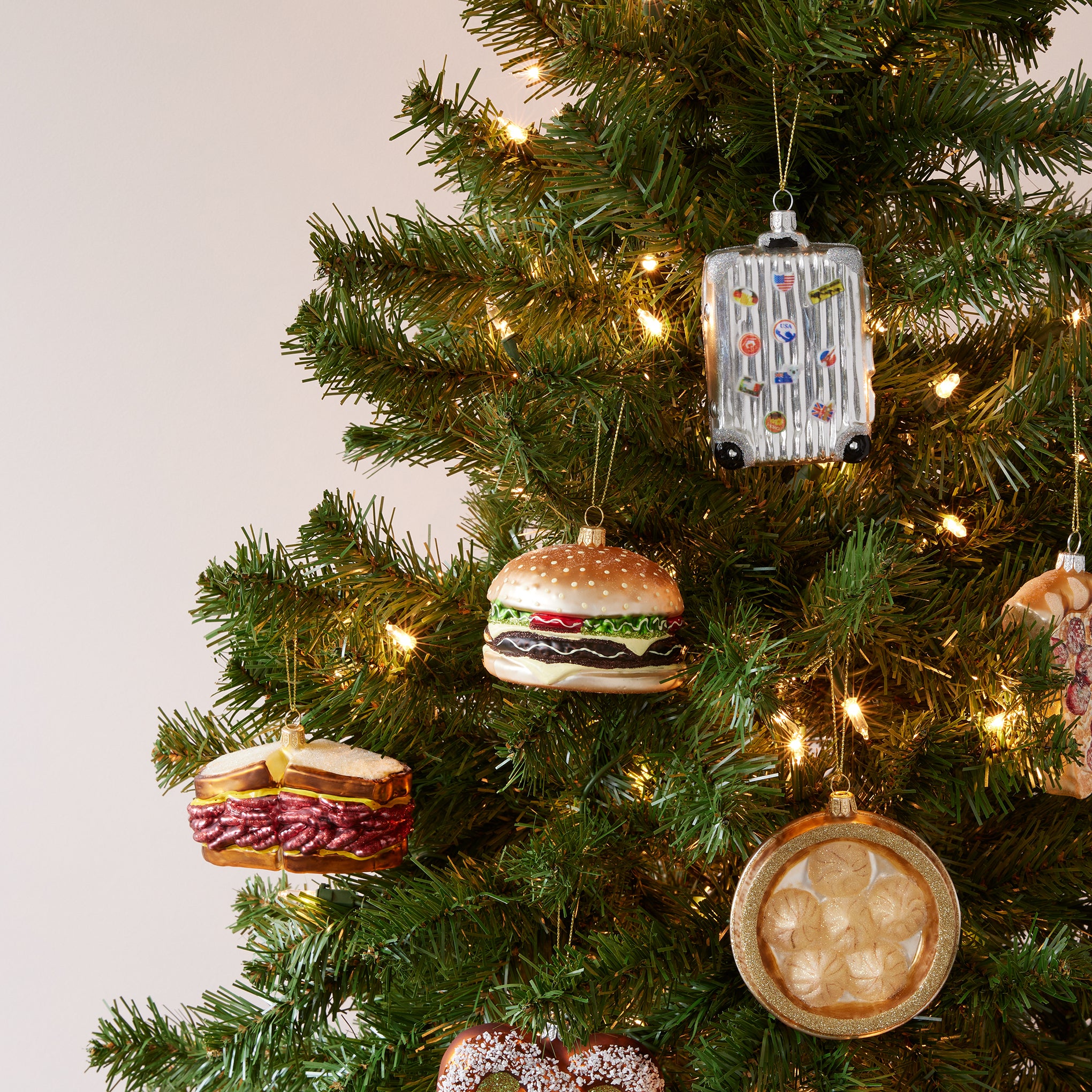 NYC ガラス製オーナメント ハンバーガー NYC Glass Holiday Ornament - Hamburger – MoMA Design Store