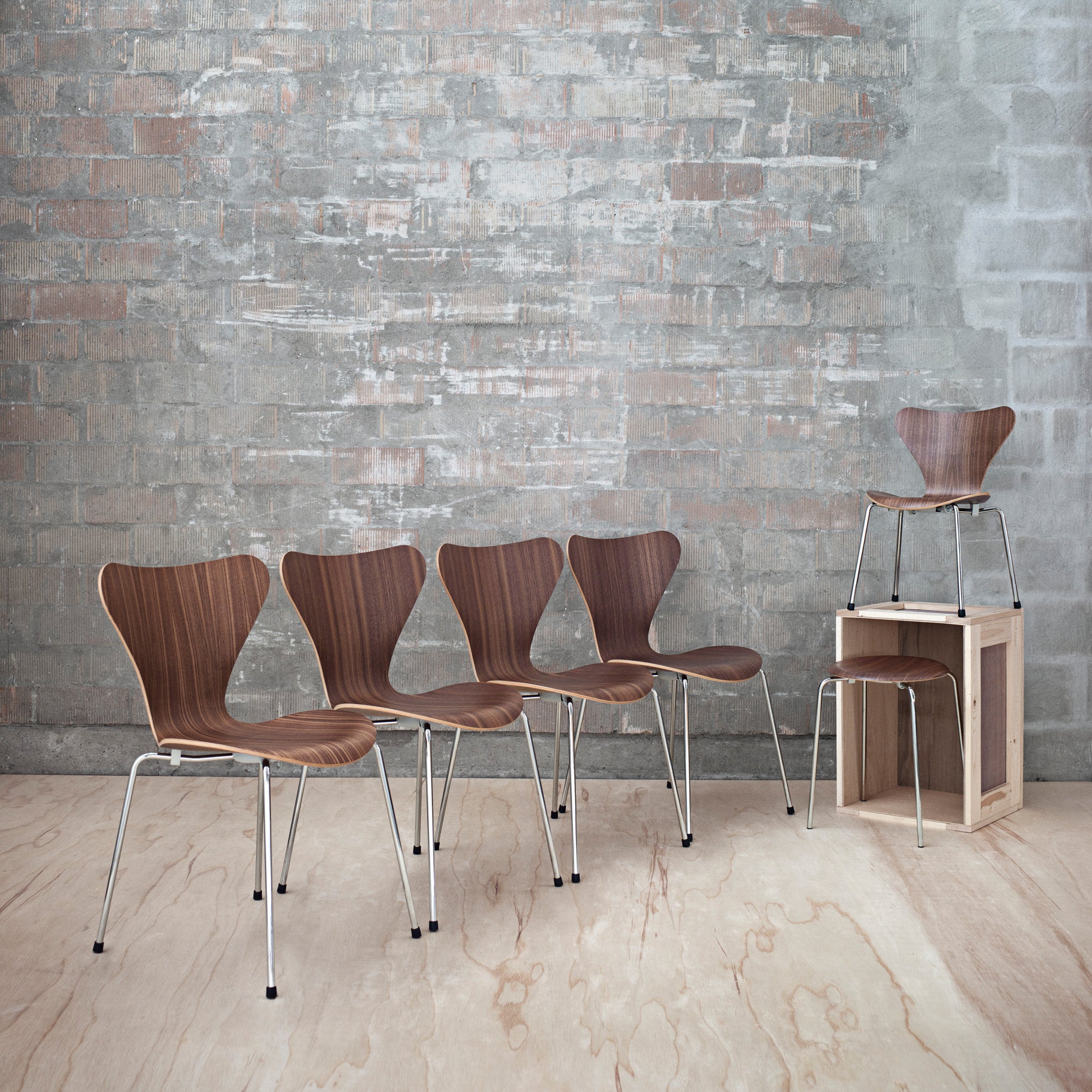 Series 7™ Chair - Set of Two - Walnut – MoMA Design Store