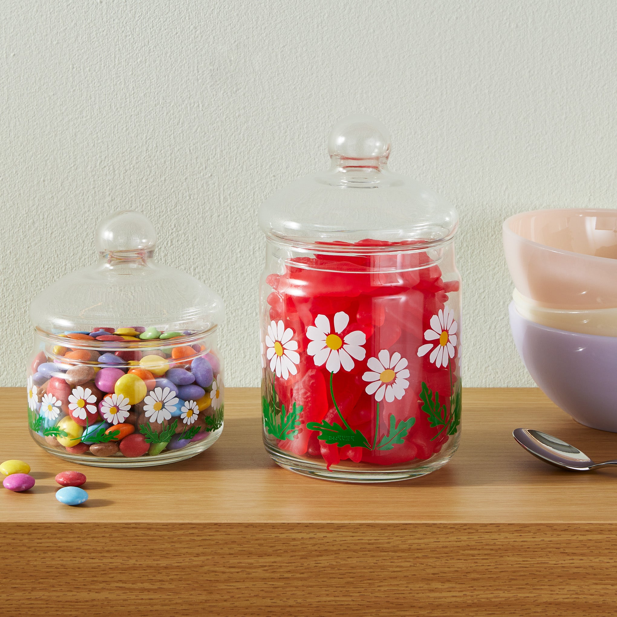 Retro Glass Jar with Lid - Growing Daisies – MoMA Design Store