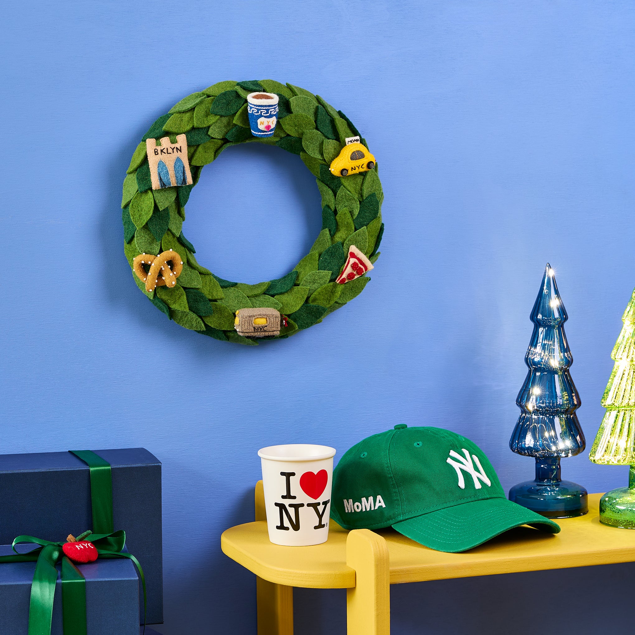MoMA NYC Felt Holiday Wreath – MoMA Design Store