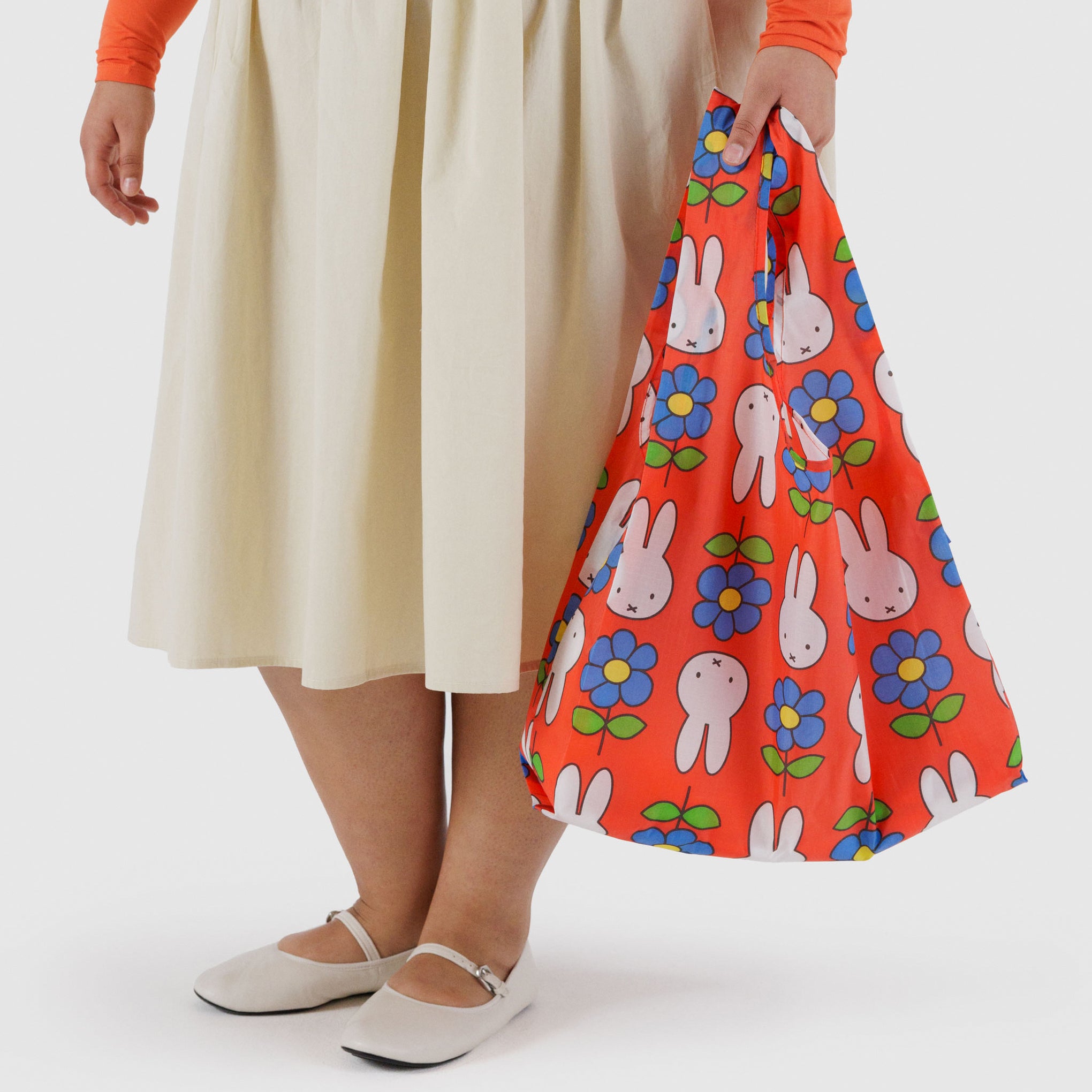 Urban Outfitters BAGGU & Miffy Standard Reusable Tote Bag in Flower Miffy