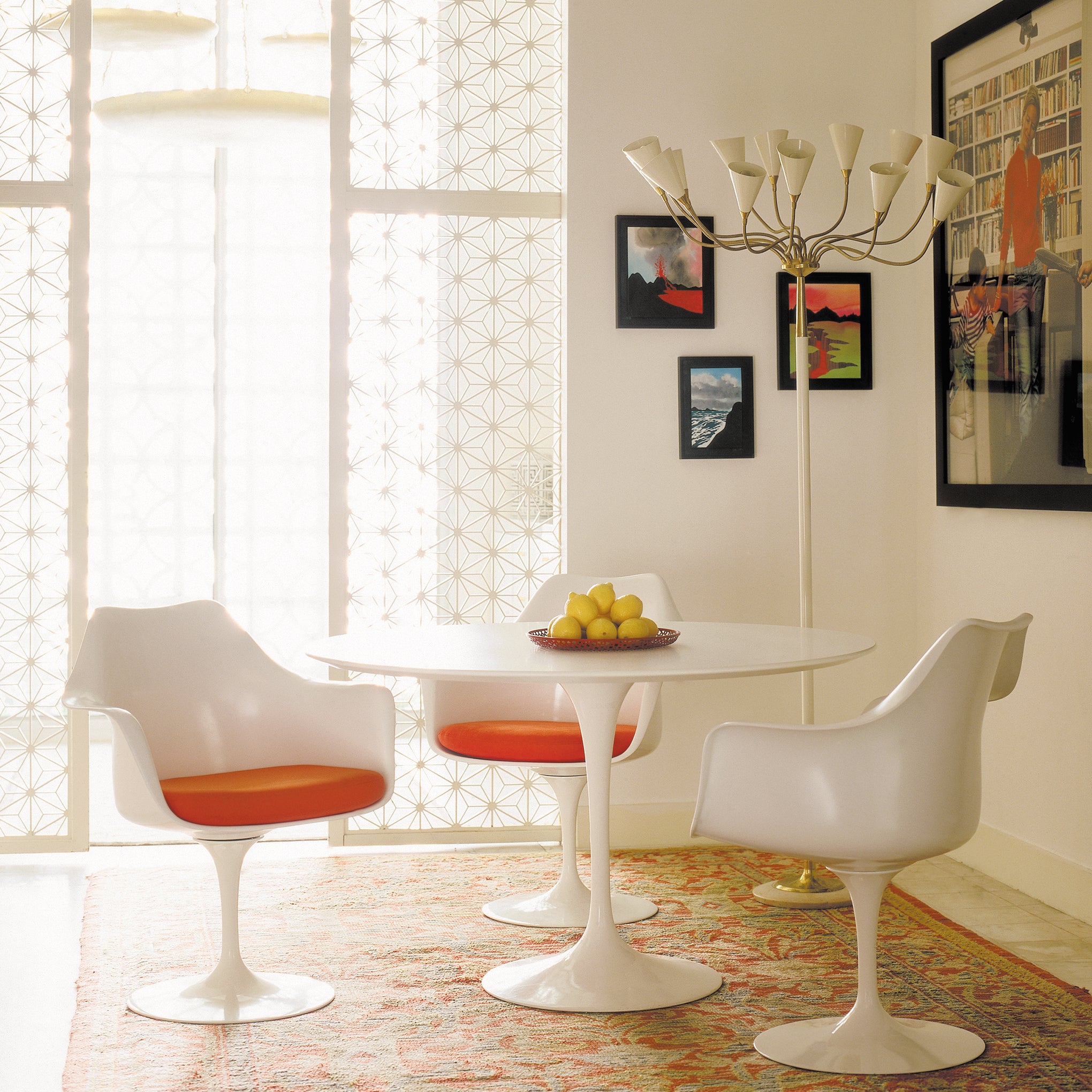 Knoll Dining Table by Eero Saarinen 35