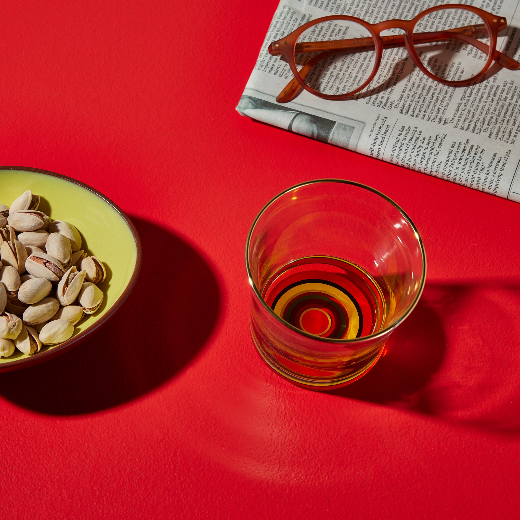 クッキージャー　ヴィンテージ ウサギ　レトロ　ビスクマジック　USA Japanese Rocking Whisky Glass - Red – MoMA Design Store