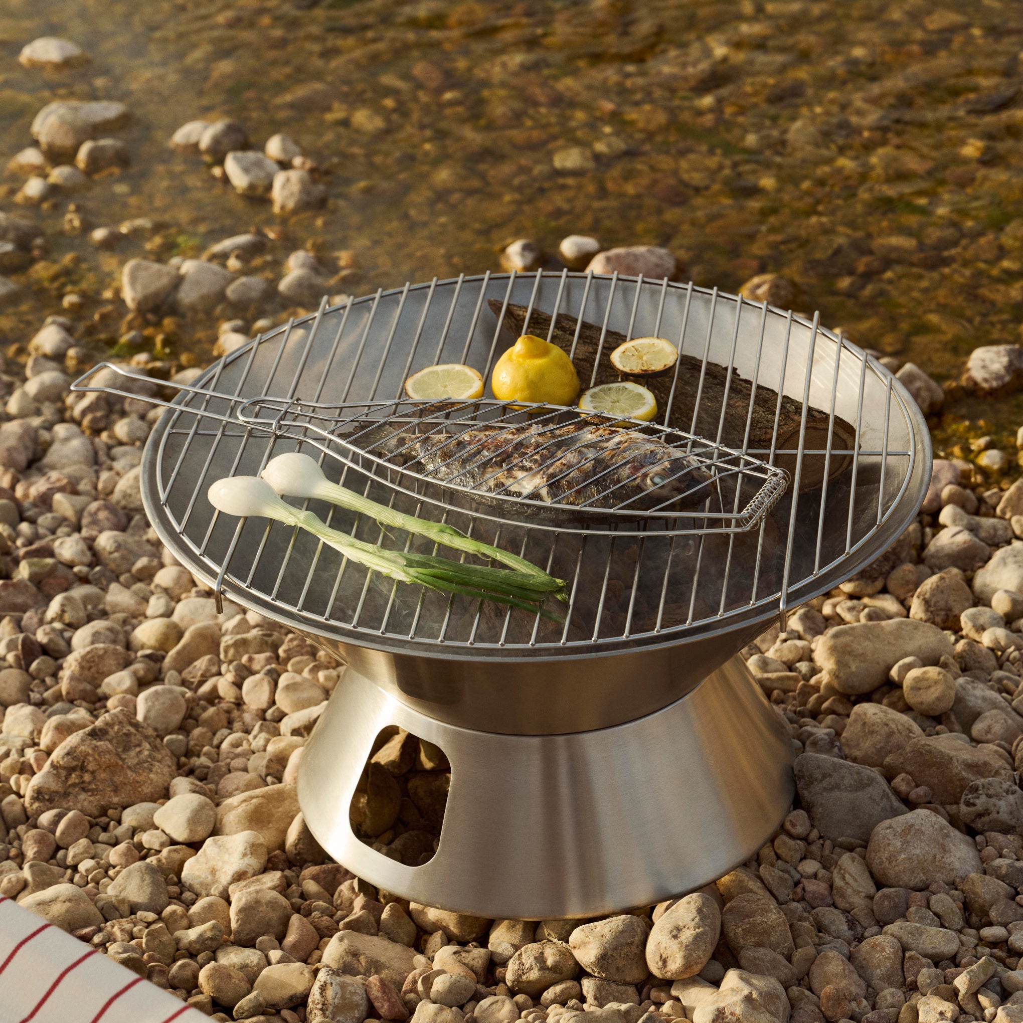 HAY Outdoor Market by Jasper Morrison Shop Firepit – MoMA Design Store