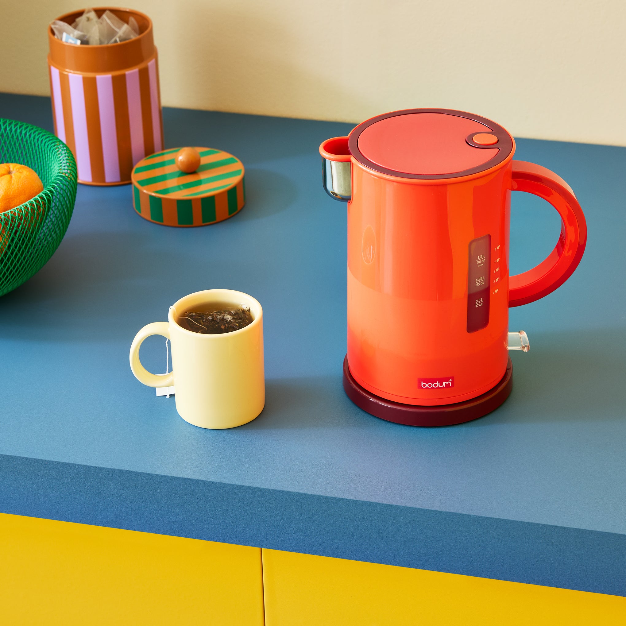 Bodum Electric Kettle Red – MoMA Design Store