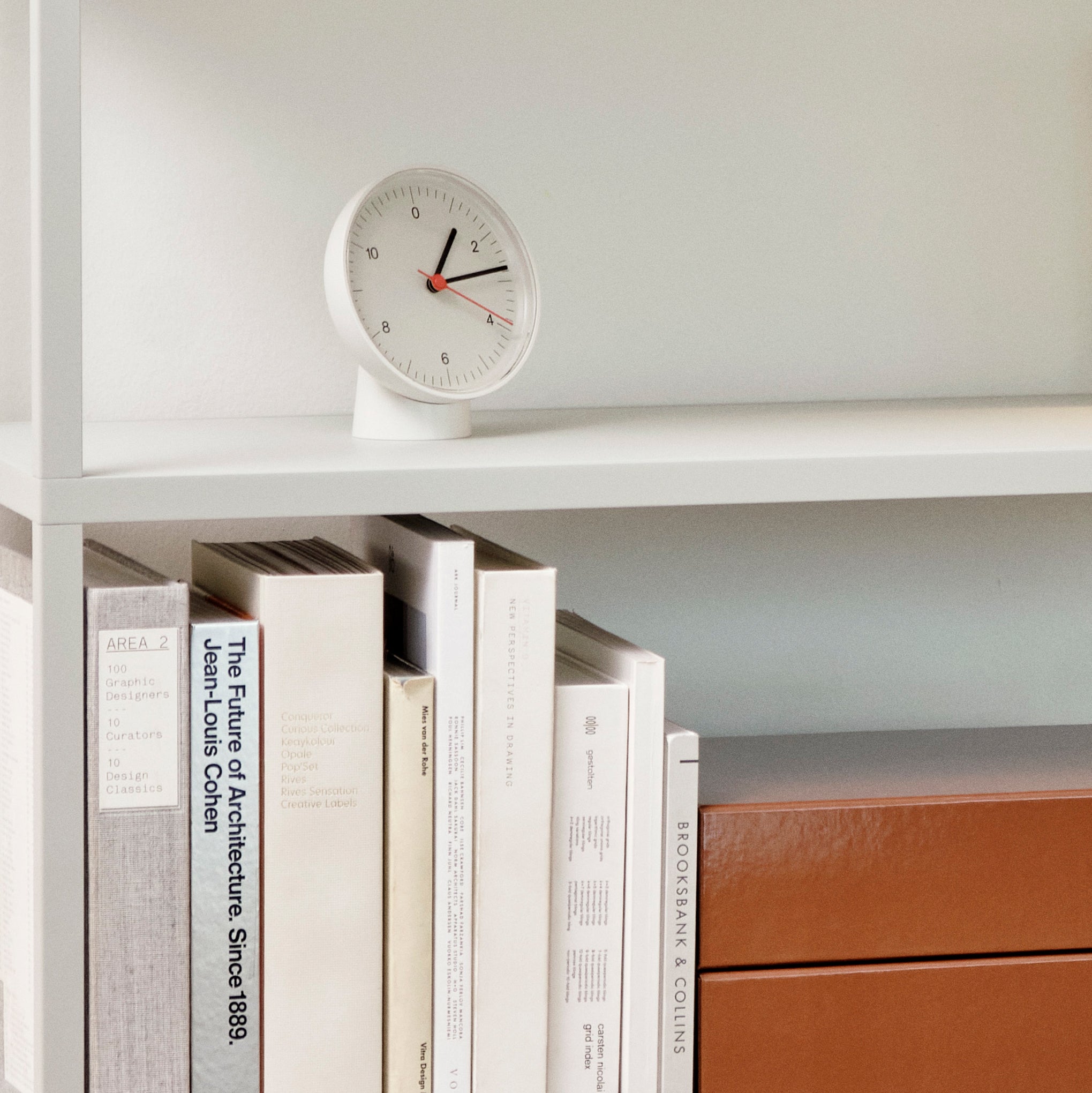 HAY Jasper Morrison Table Clock - White – MoMA Design Store