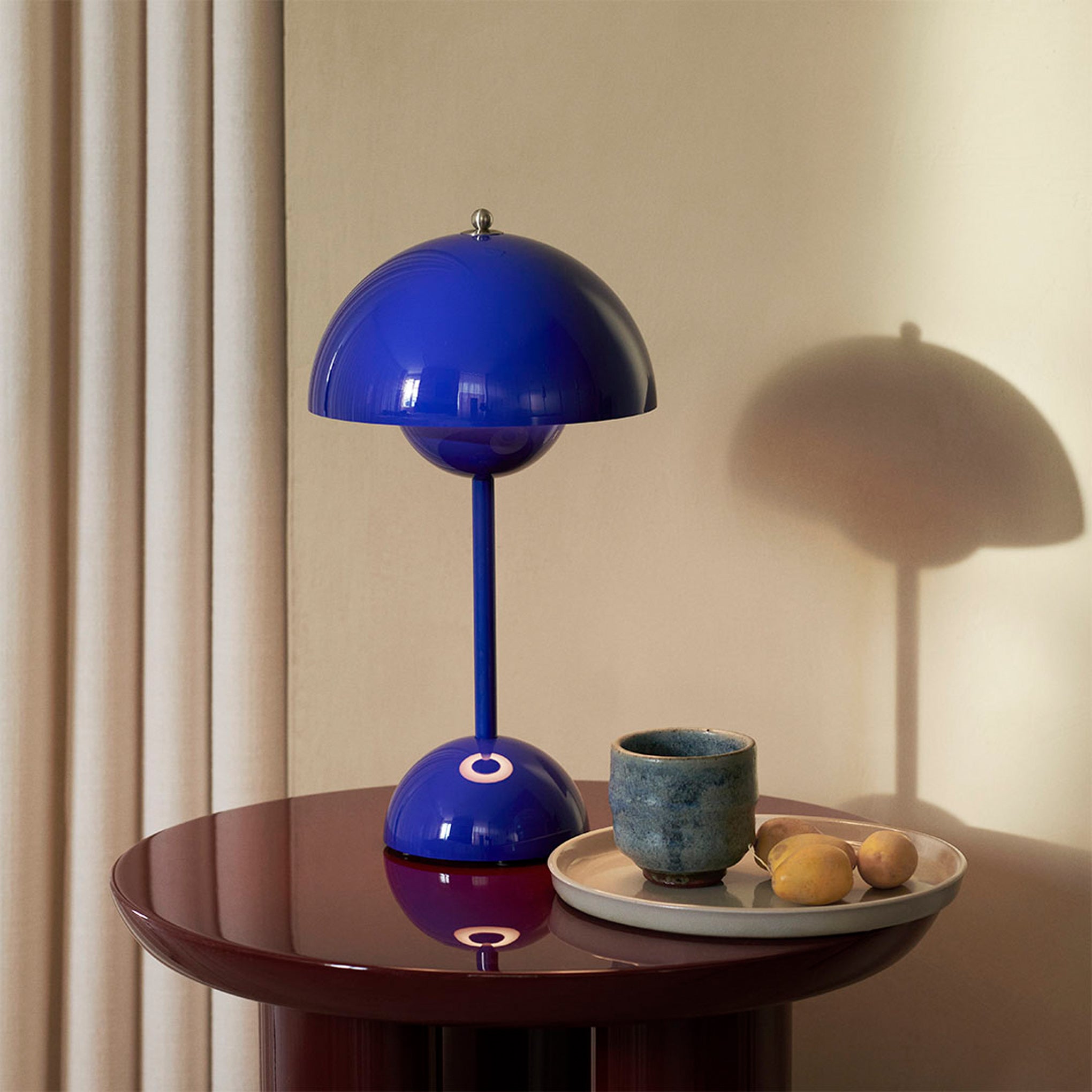 Flowerpot VP3 Table Lamp Dark Plum - &Tradition - Buy online