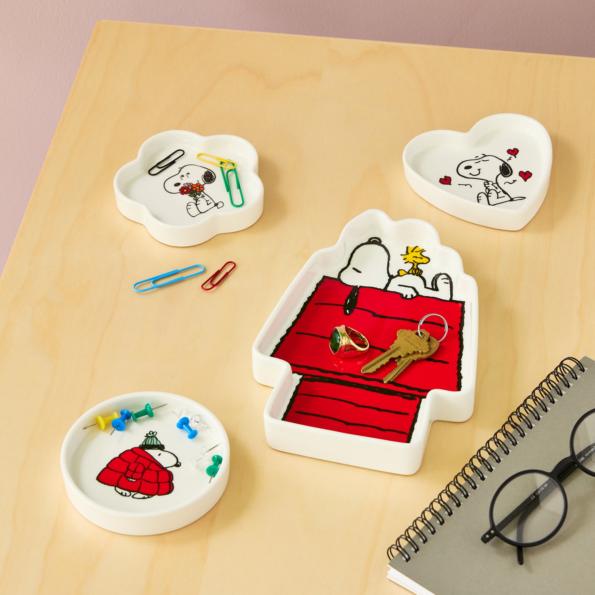Peanuts Stoneware Dish - Flower – MoMA Design Store