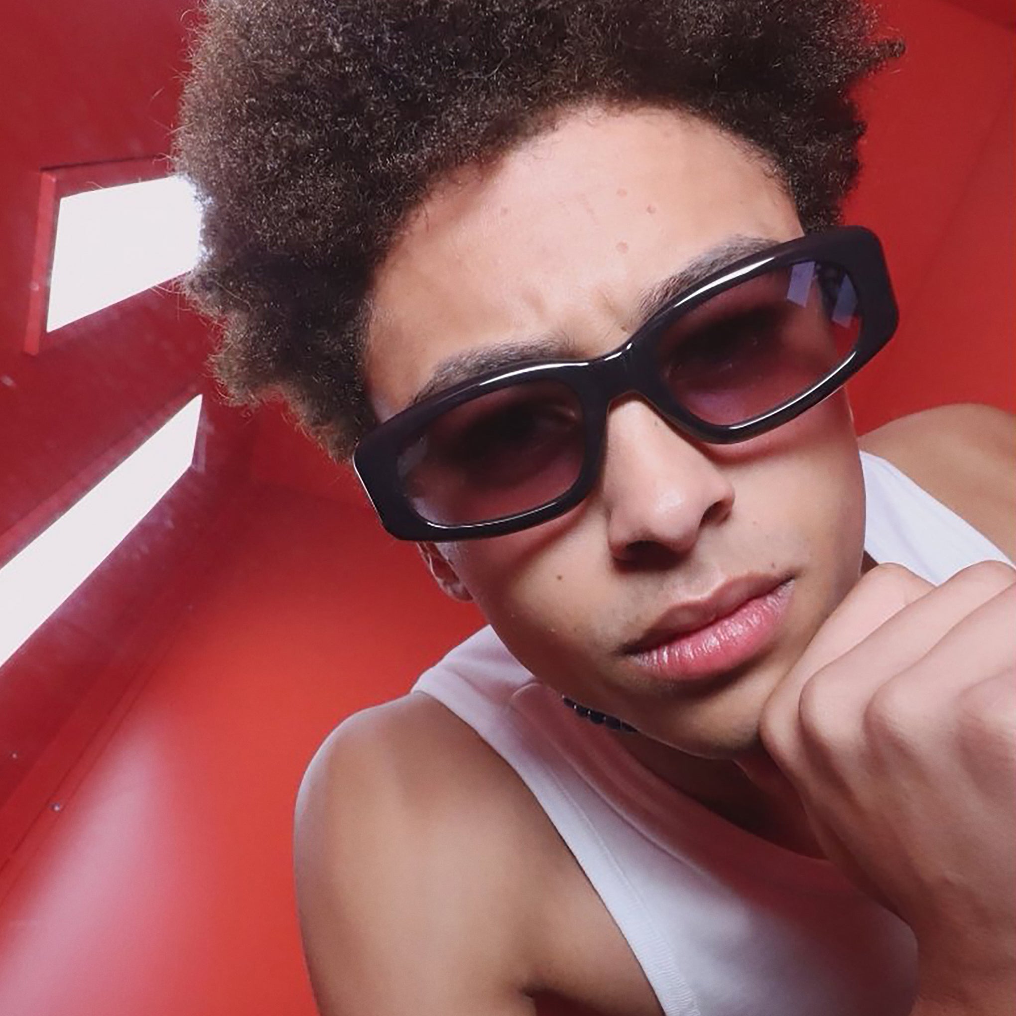 IZIPIZI Crush Sunglasses - Violet Vortex – MoMA Design Store