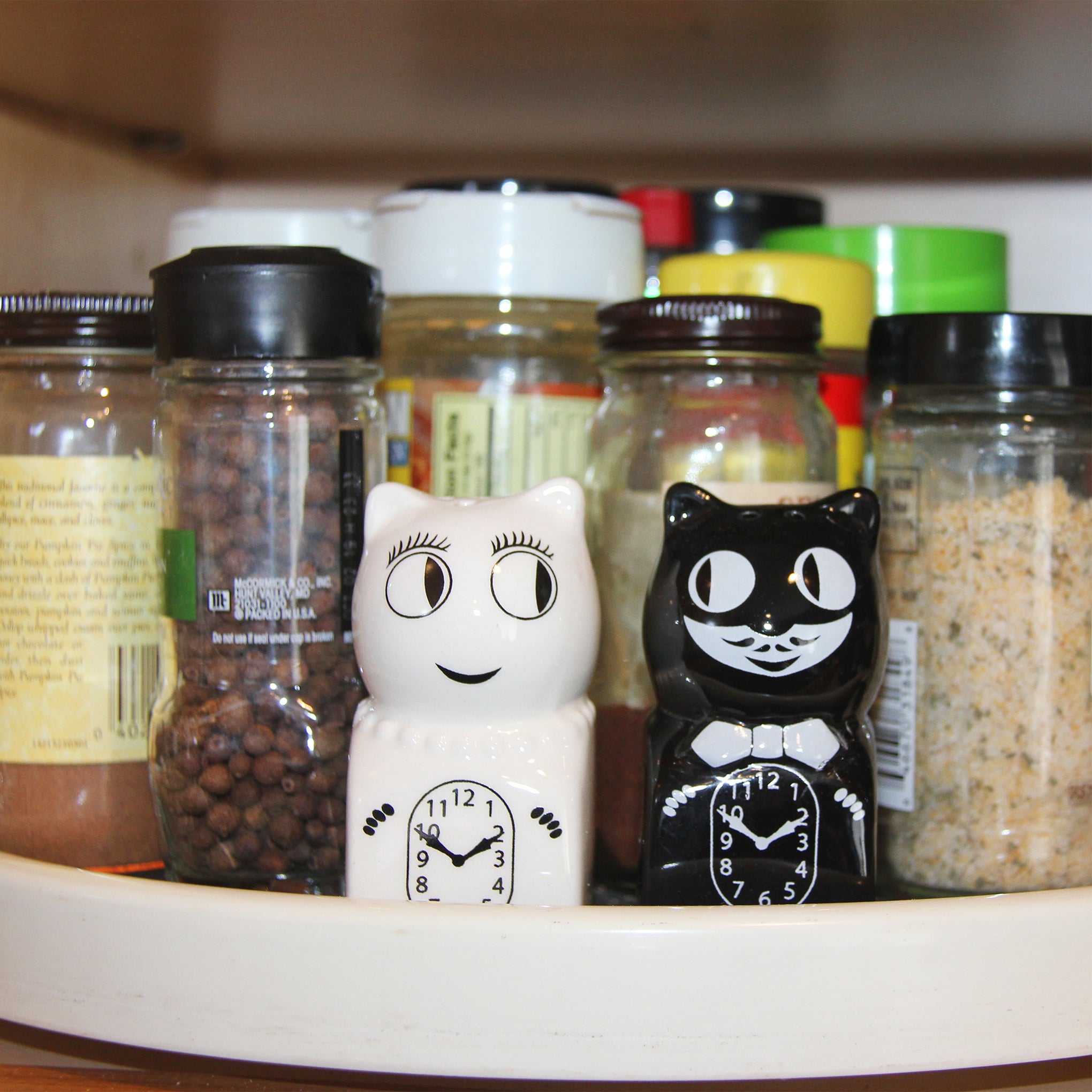 Kit-Cat Salt & Pepper Shakers - Set of 2 – MoMA Design Store
