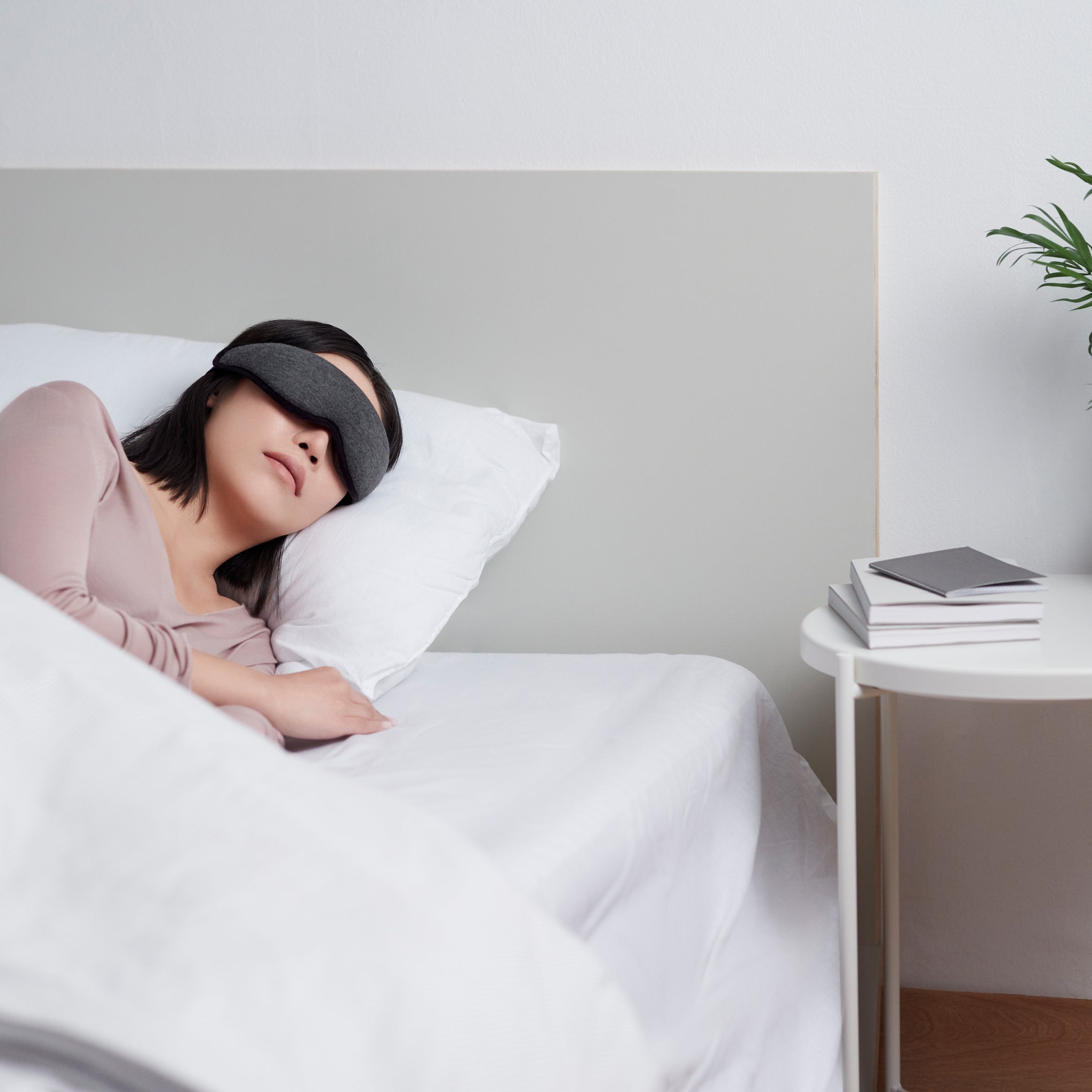 Ostrichpillow Blackout Eye Mask – MoMA Design Store