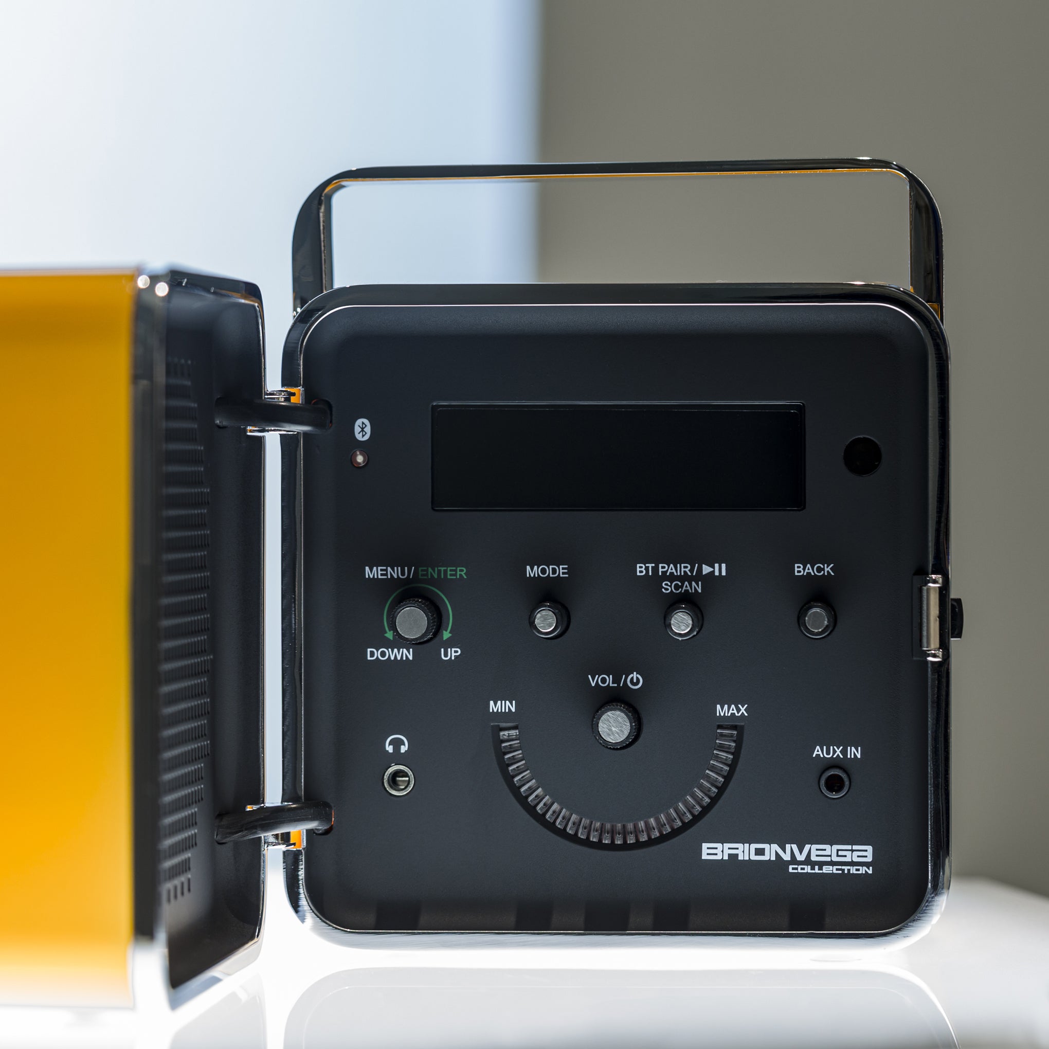 Brionvega Radio Cubo 50 TS522D+S - Yellow – MoMA Design Store