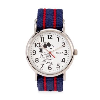 Snoopy Weekender Watch Blue/ Red – MoMA Design Store