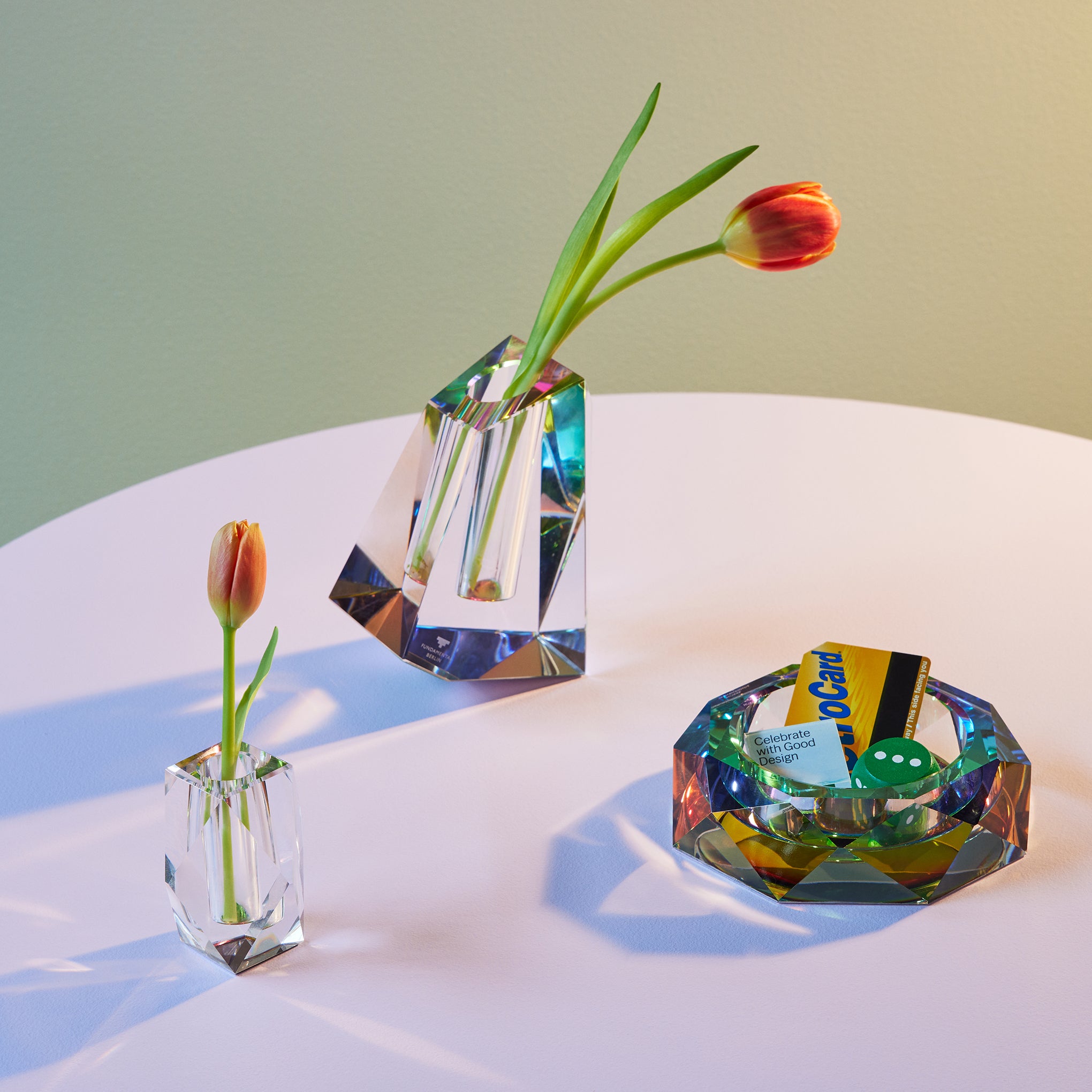 Faceted Crystal Vase - Small – MoMA Design Store