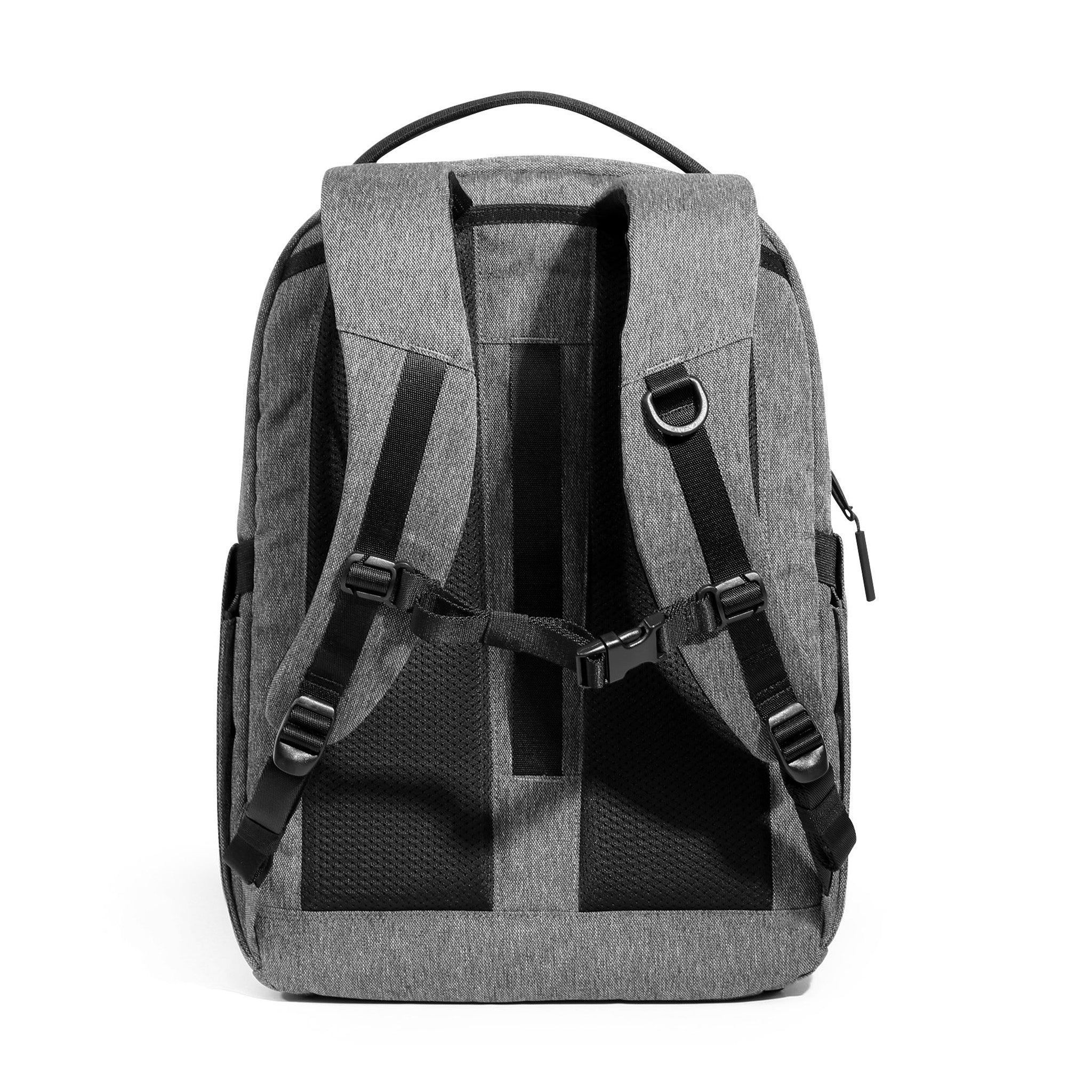 Aer Fit Pack 3 Backpack – MoMA Design Store