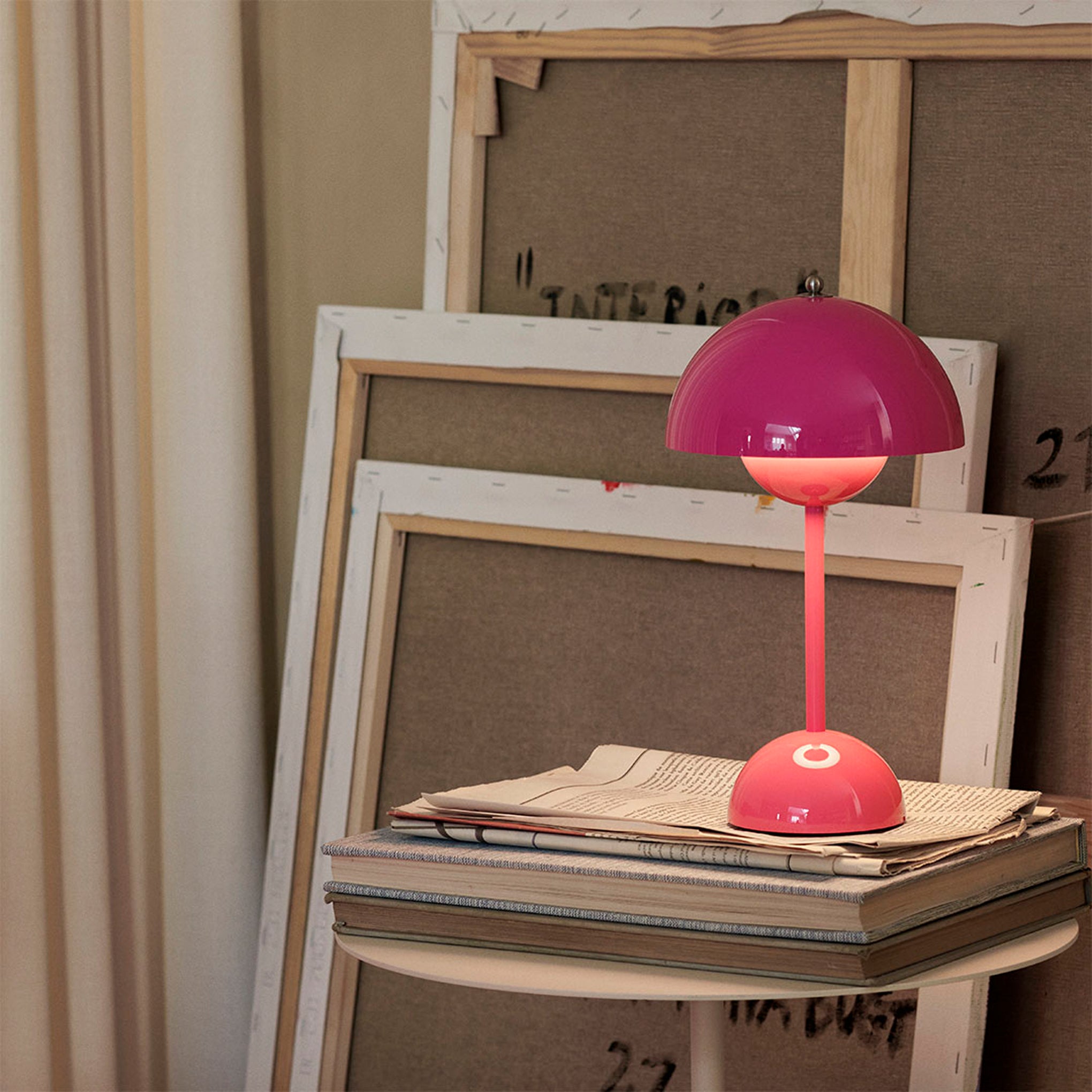 Flowerpot Portable Table Lamp - Philadelphia Museum Of Art