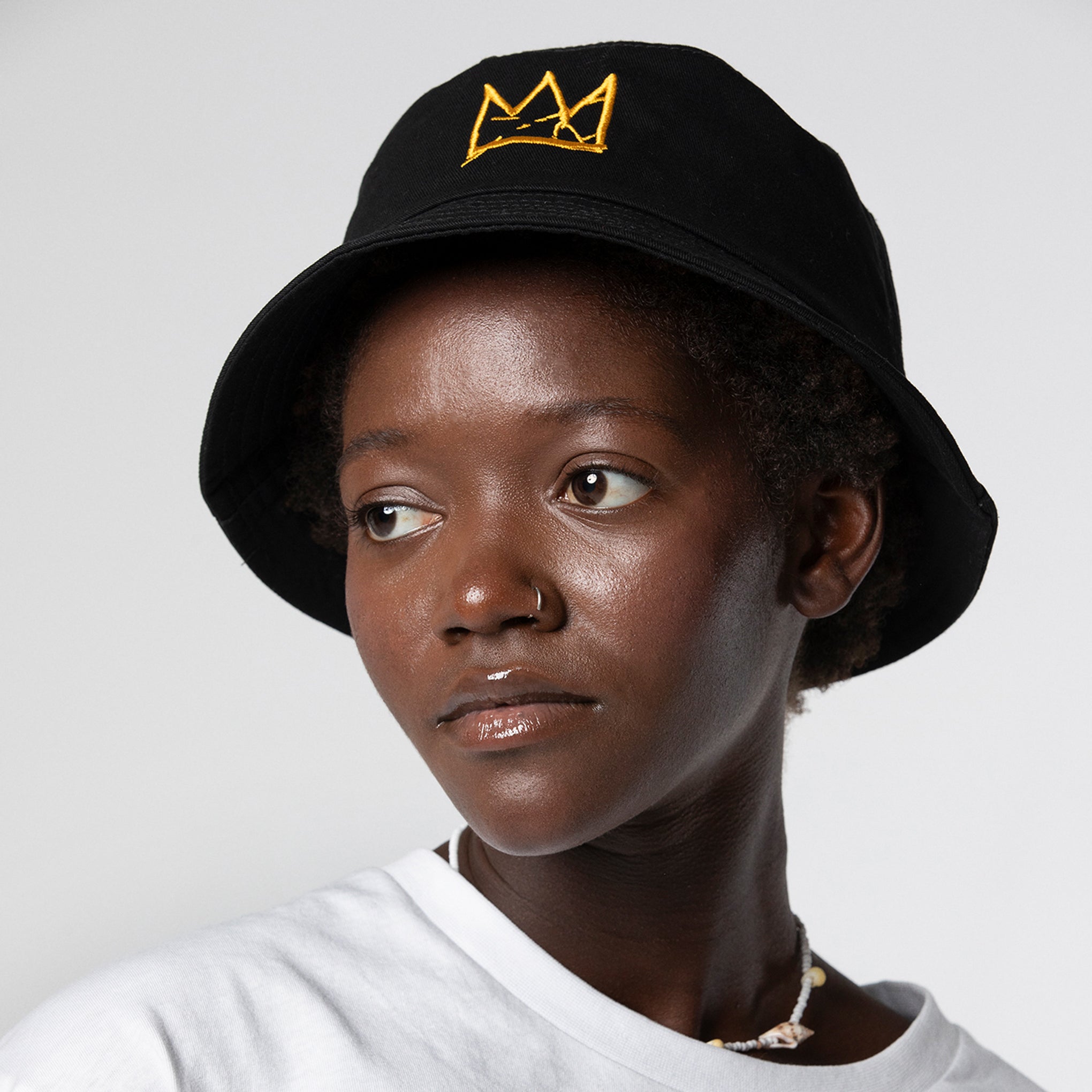 Jean-Michel Basquiat Crown Canvas Bucket Hat – MoMA Design Store