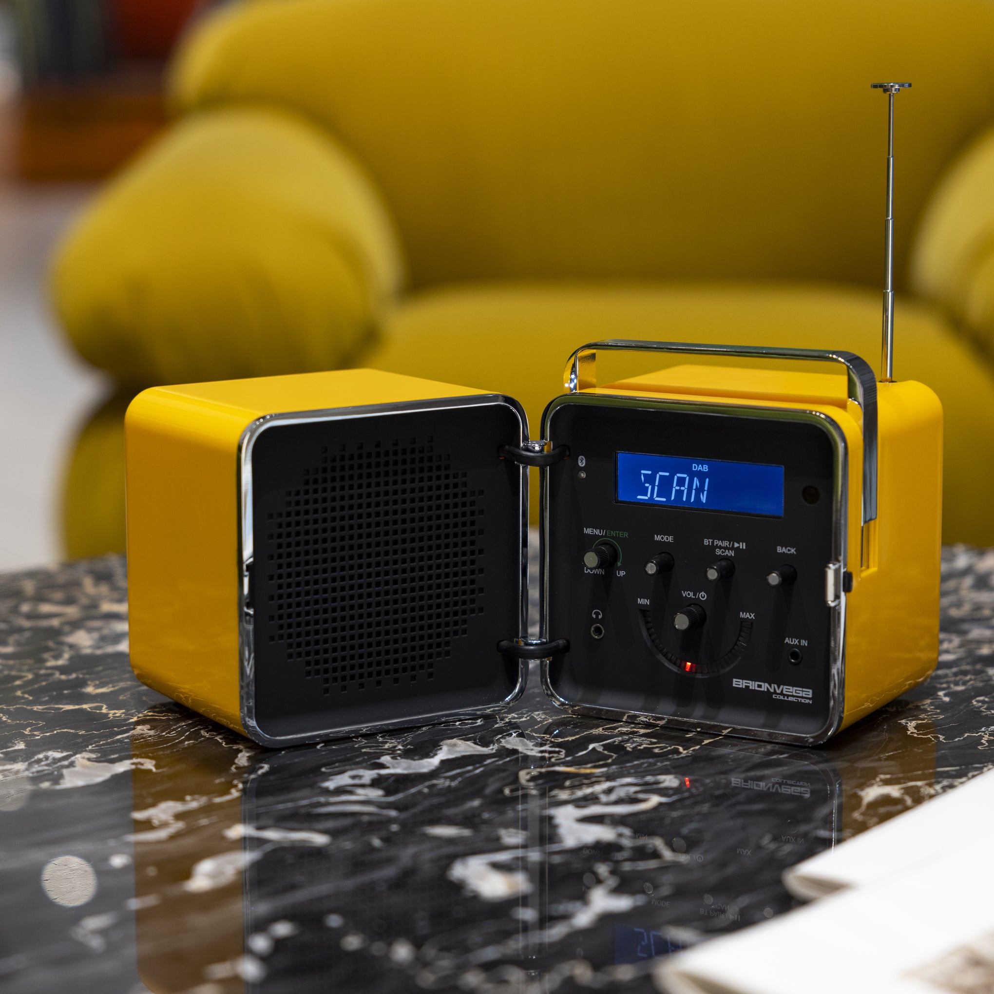 Brionvega Radio Cubo 50 TS522D+S - Yellow – MoMA Design Store