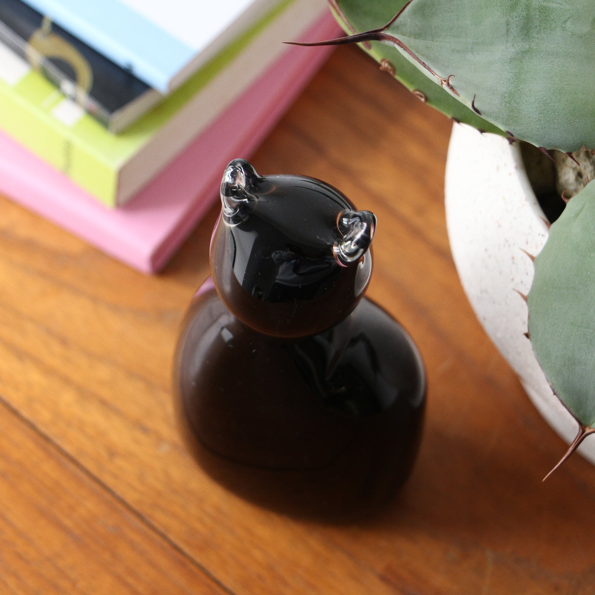 Glass Cat Object - Black – MoMA Design Store