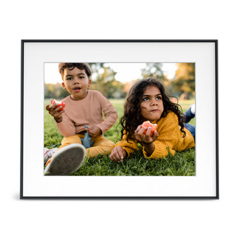 Aura Walden Digital Picture Frame - Black – MoMA Design Store