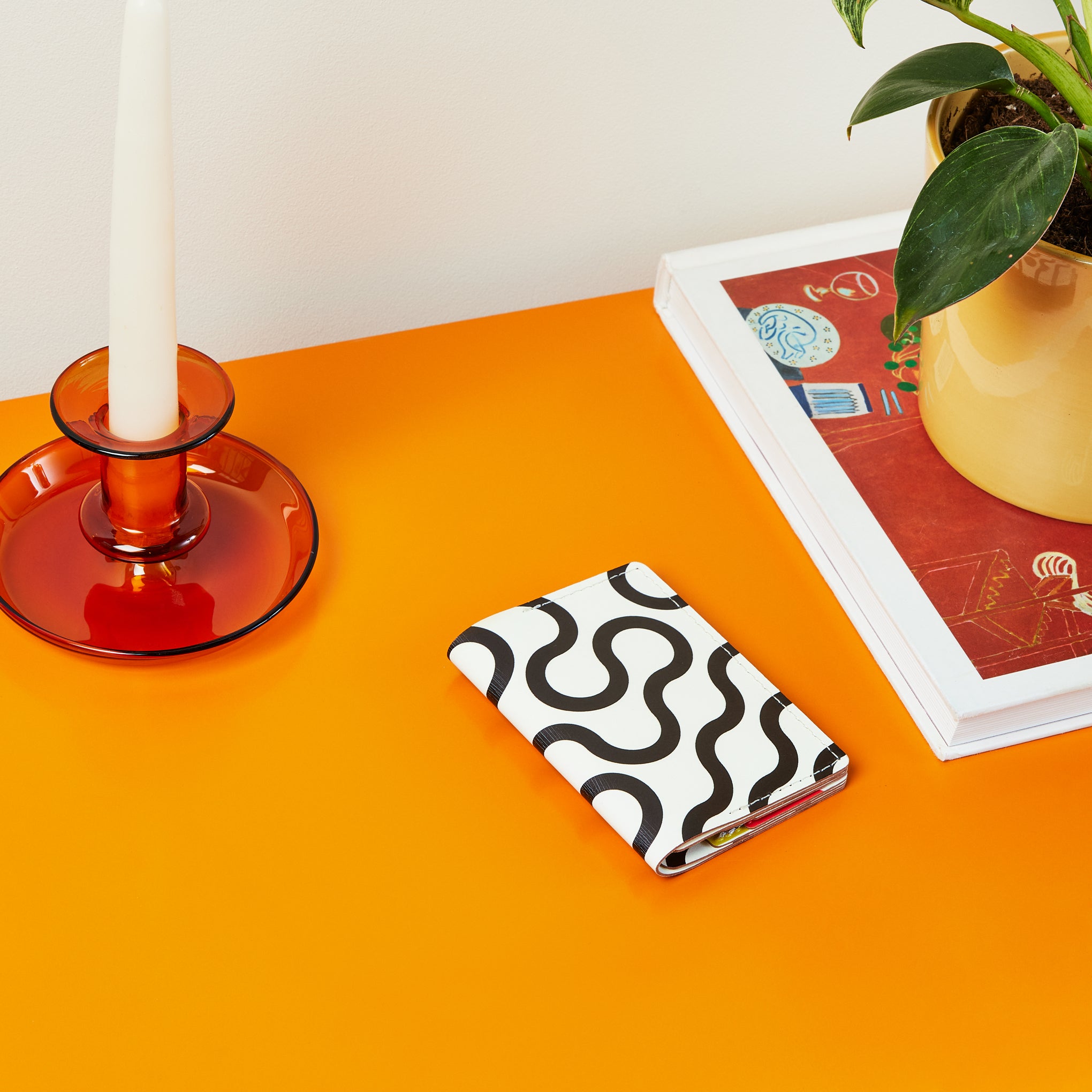Dusen Dusen Recycled Leather Double Card Holder - Arc – MoMA