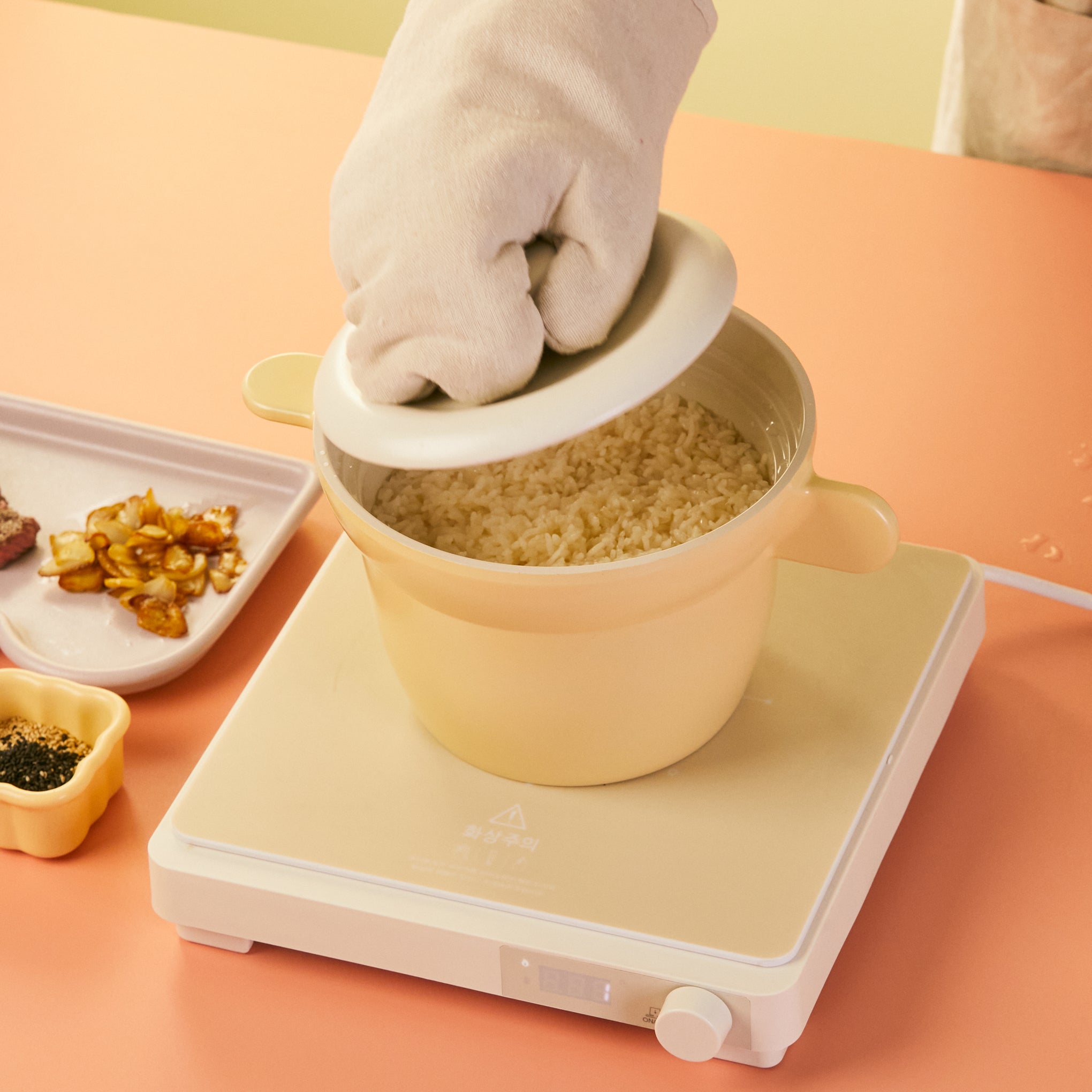 Geometric Rice Cooker – MoMA Design Store