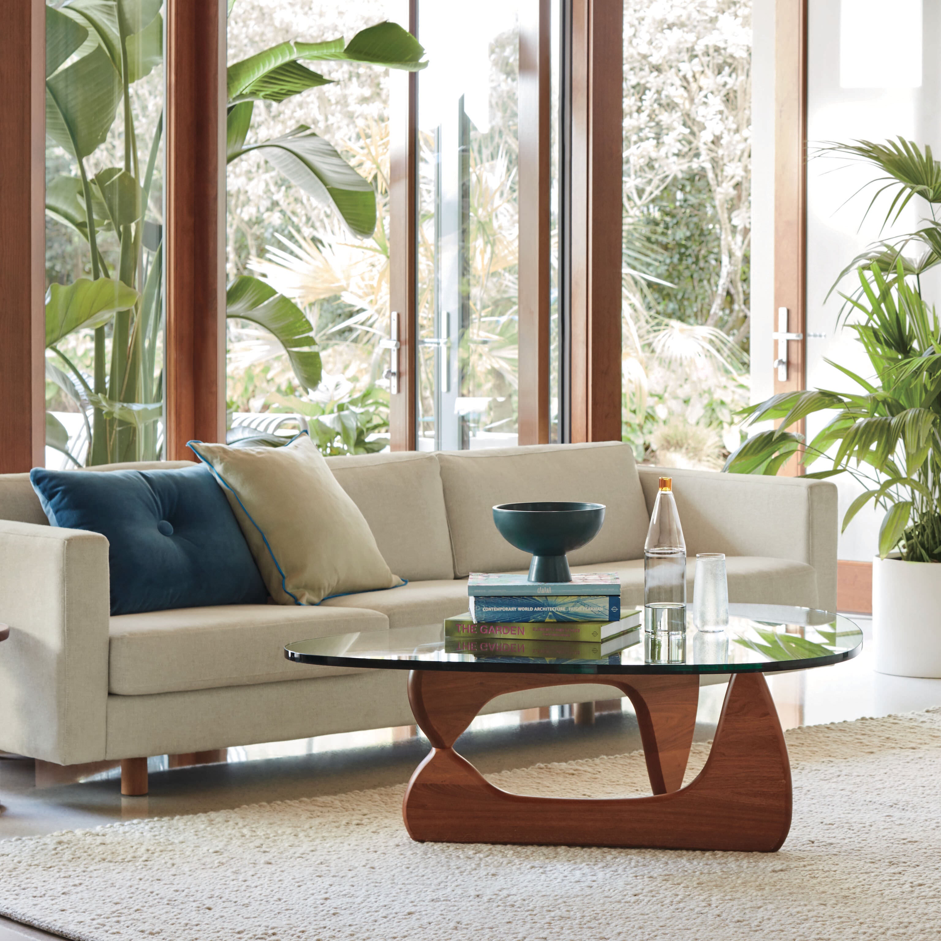 Noguchi Coffee Table from Herman Miller - Transparent/ Walnut