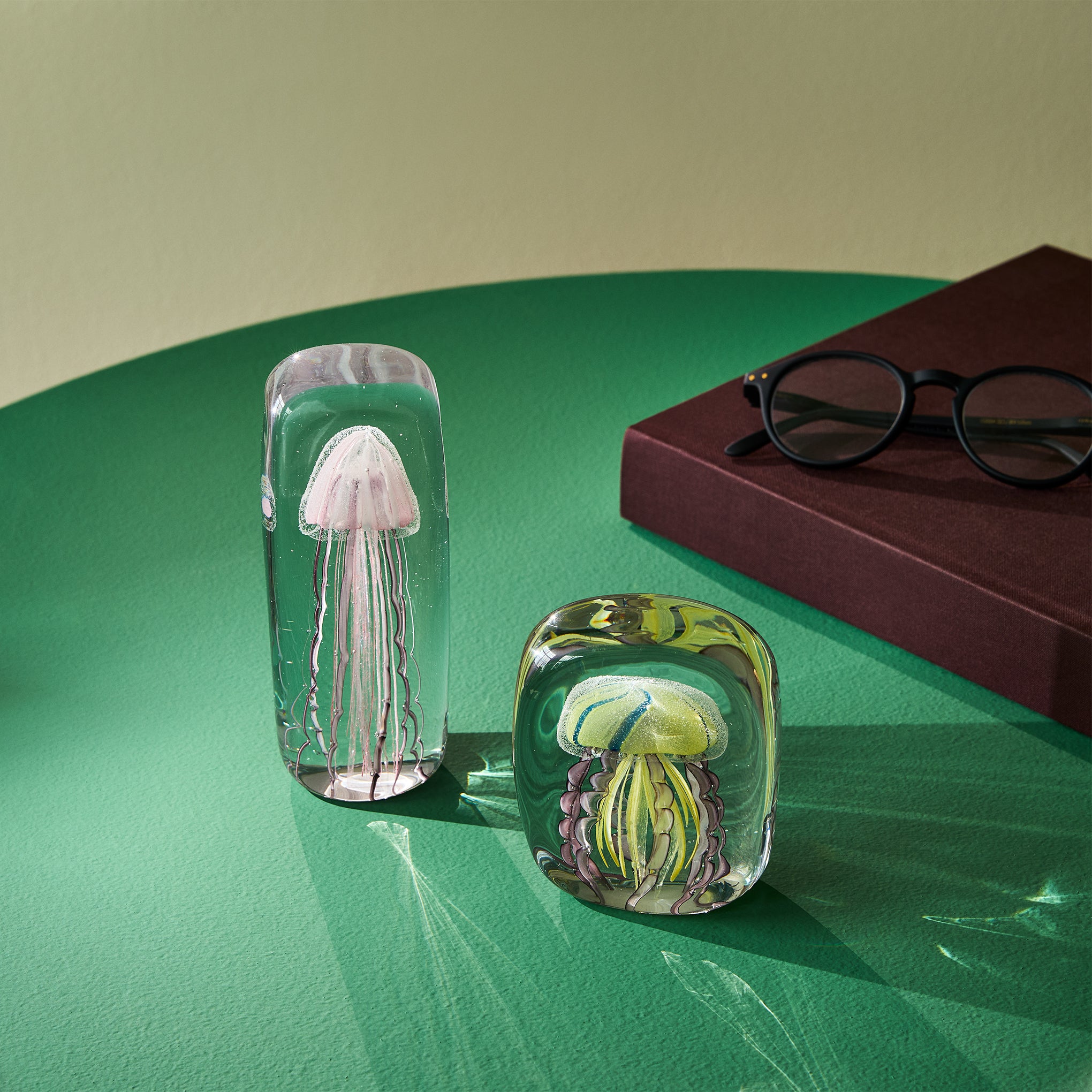 Jellyfish Glass Objet d'Art - Tall Pink – MoMA Design Store