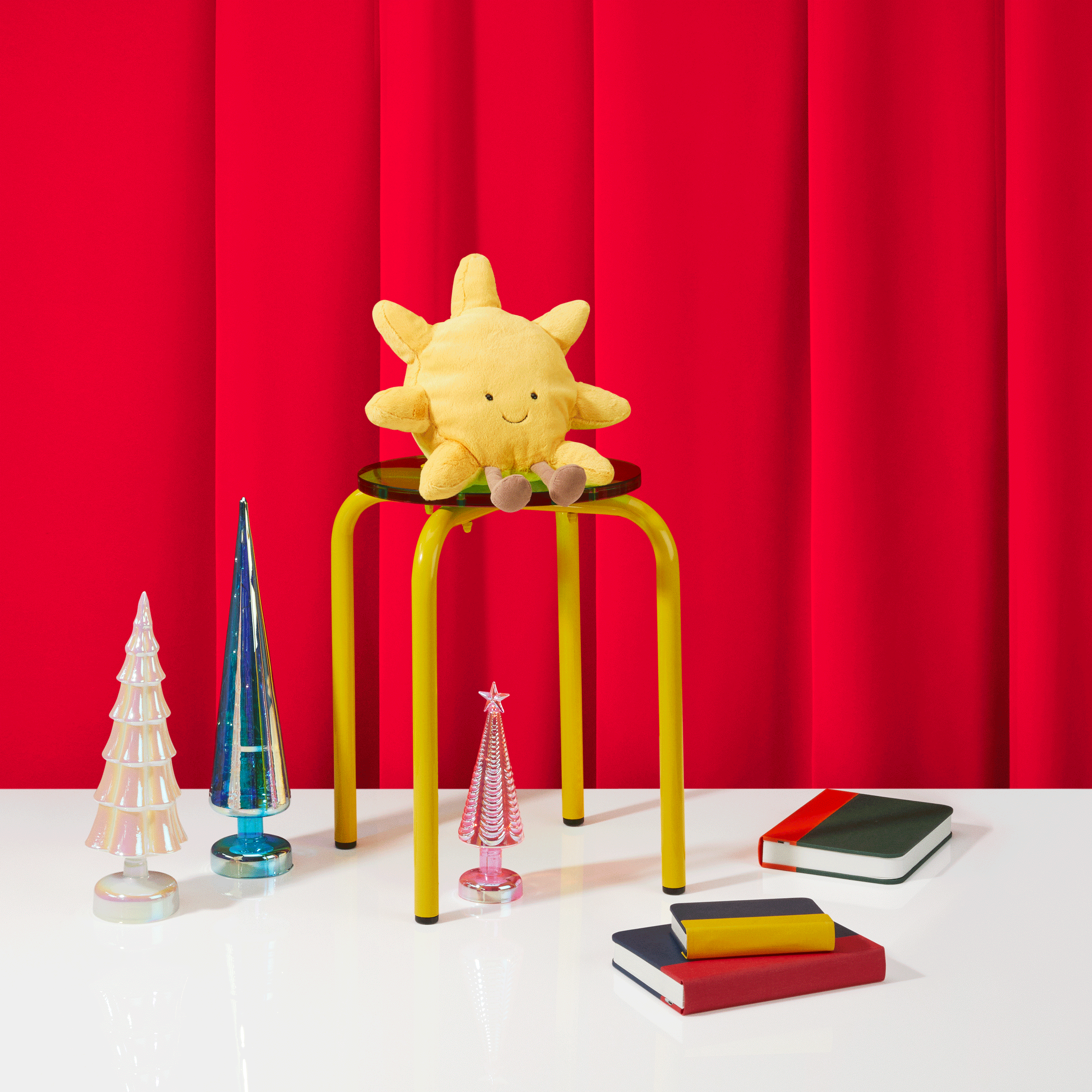 Lumio Book Lamp - Walnut – MoMA Design Store