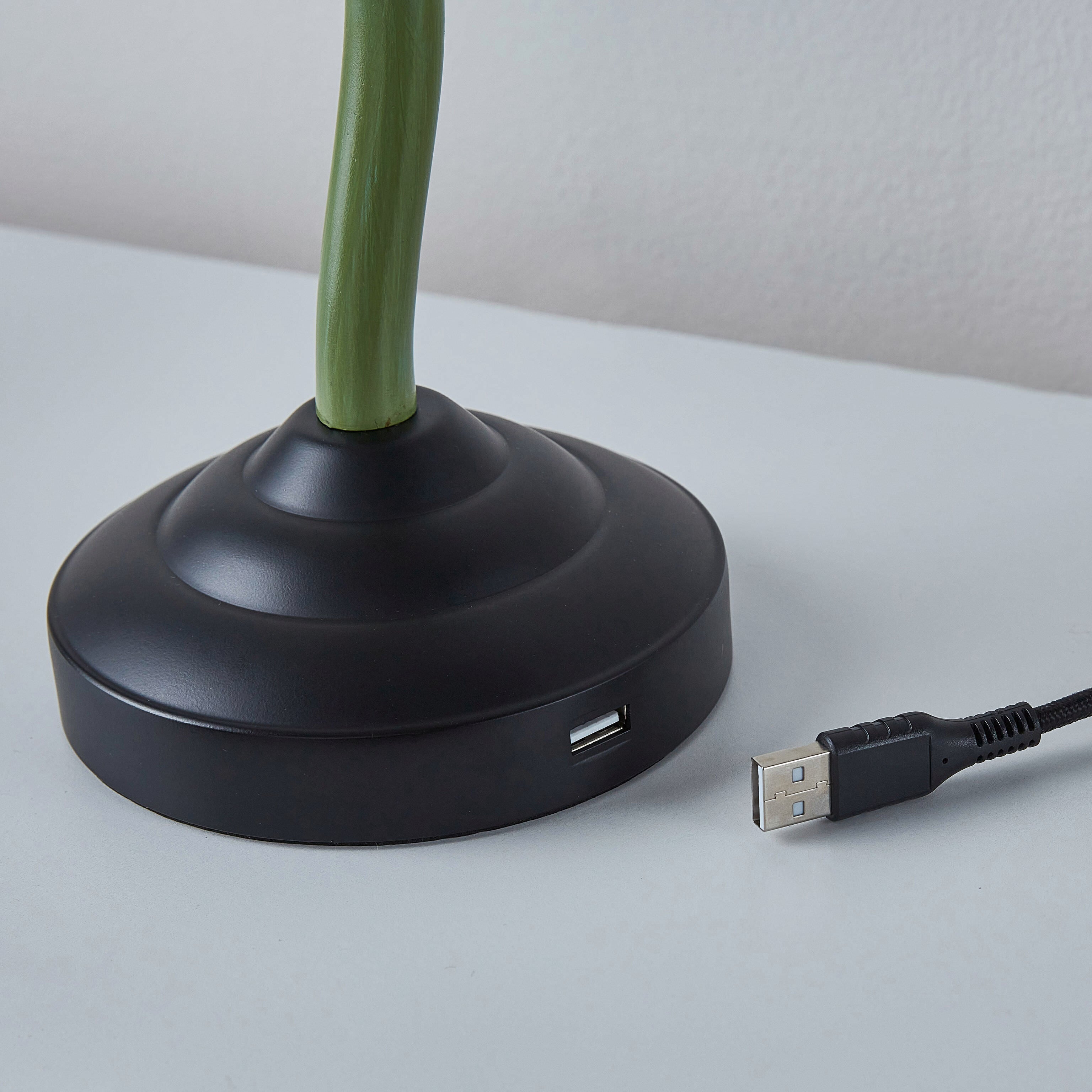 Yoshitomo Nara Table Lamp – MoMA Design Store