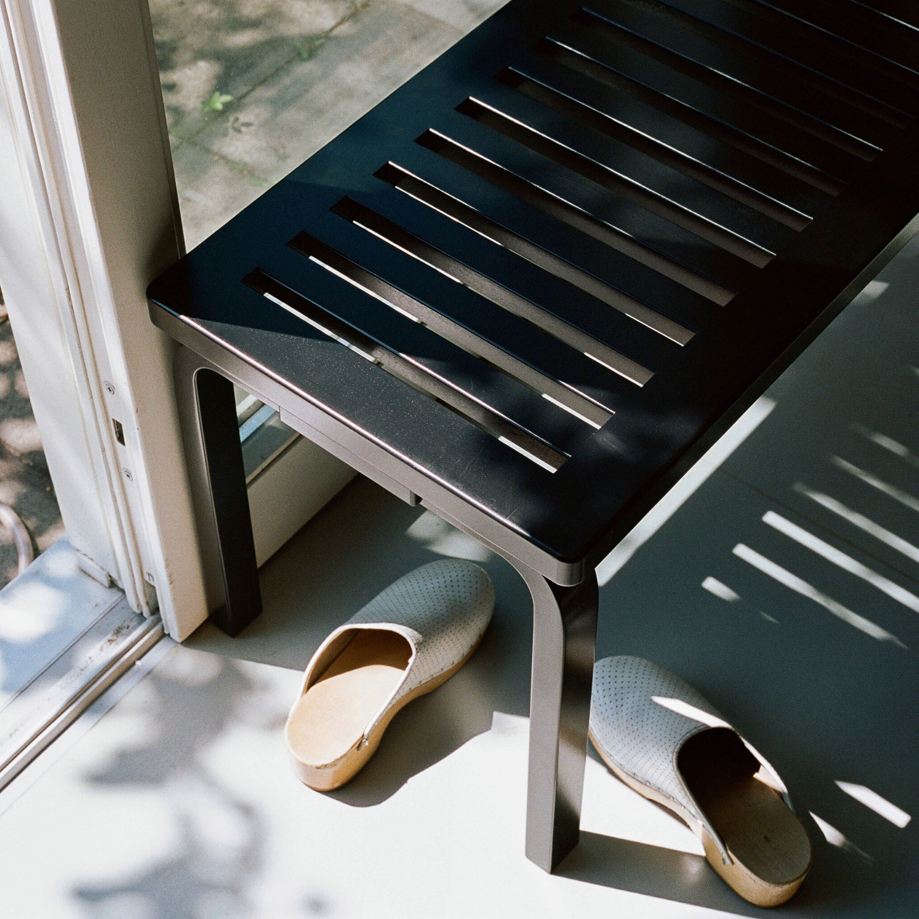 Artek Aalto Bench 153 - Black – MoMA Design Store