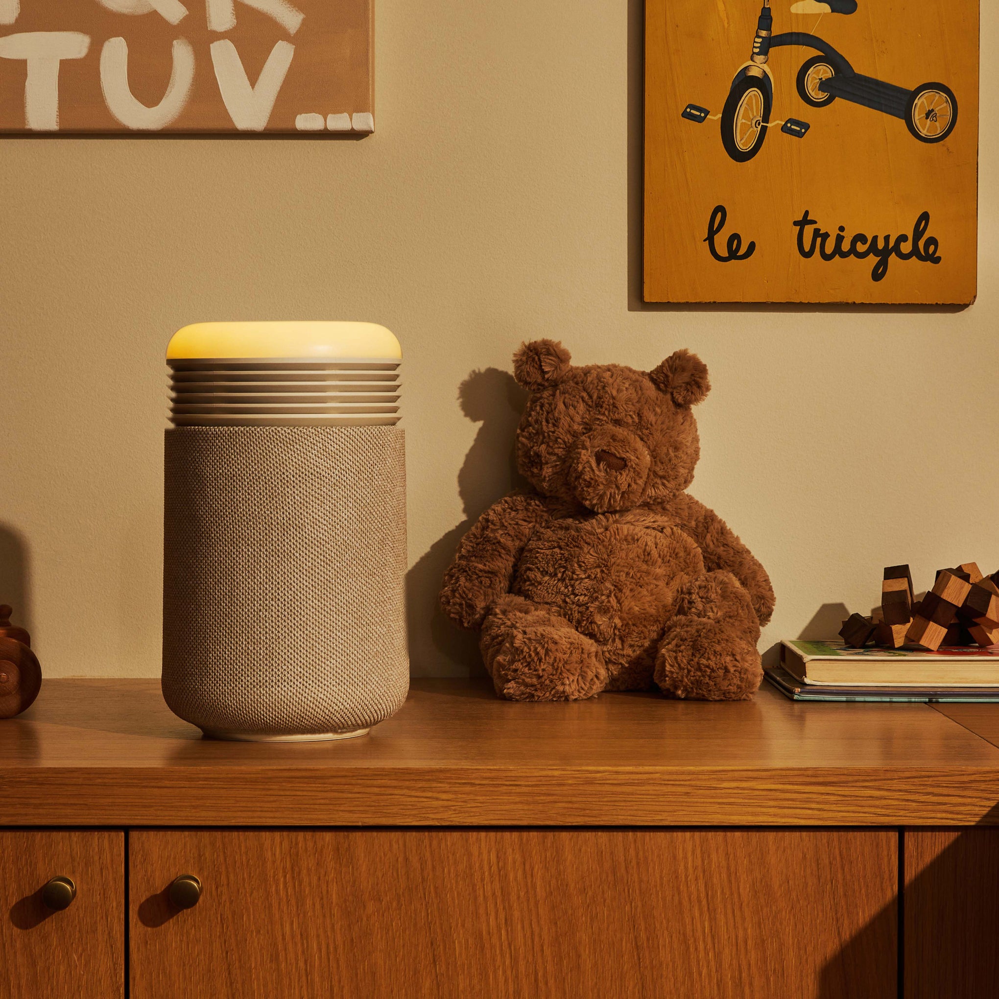 HELLO SUNRISE インテリア Mini Restful Sunrise Clock & Air Purifier – MoMA Design Store