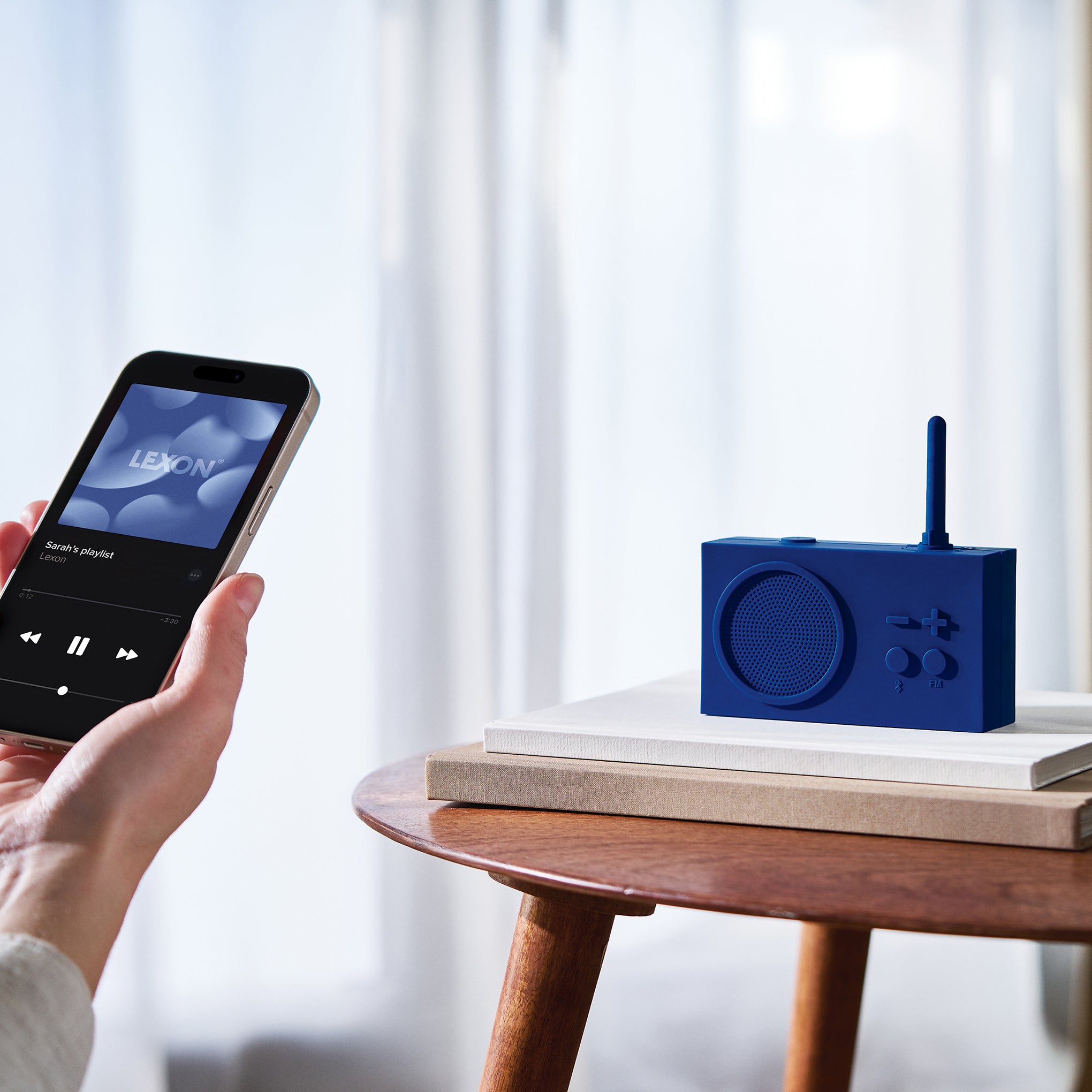 Lexon Tykho 3 Bluetooth Radio - Dark Blue – MoMA Design Store