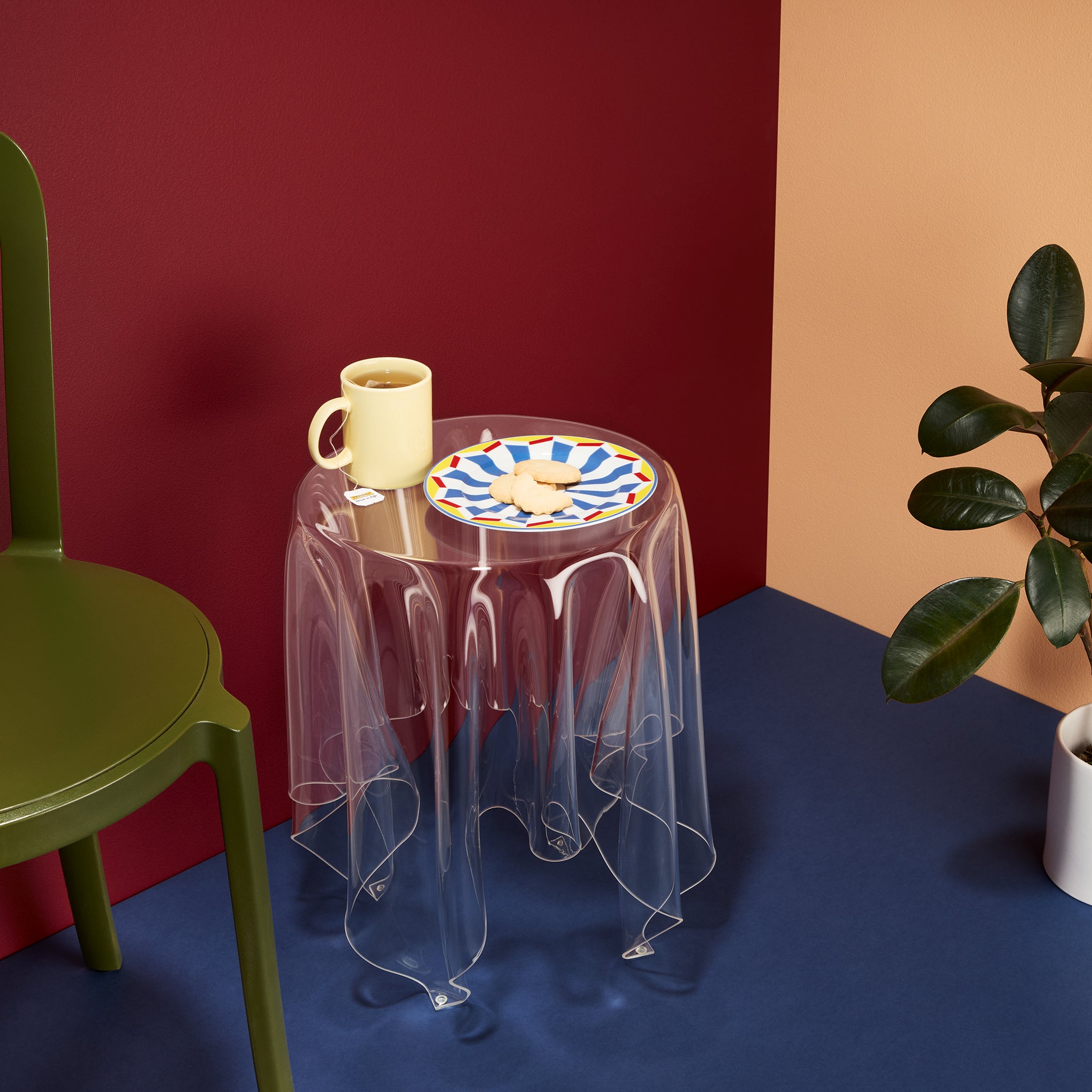 Illusion Side Table – MoMA Design Store