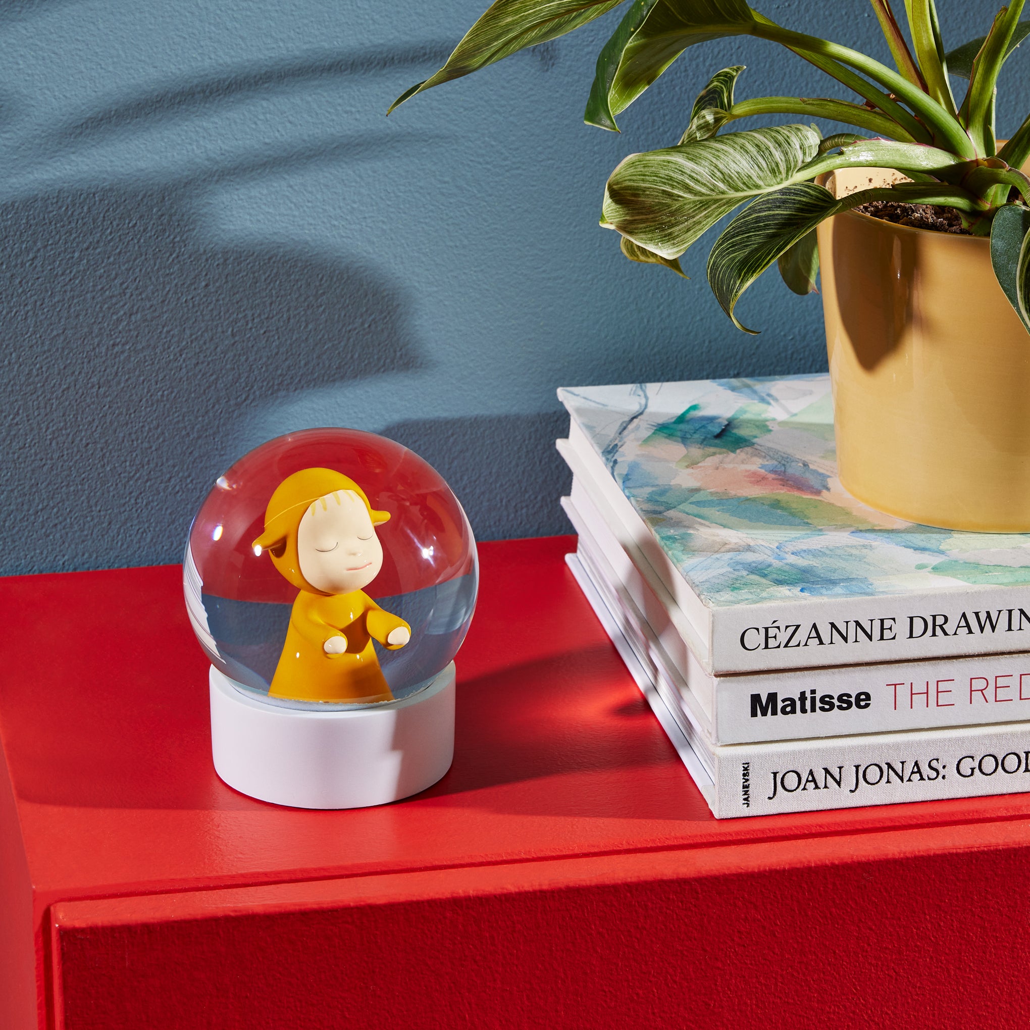 Yoshitomo Nara Little Wanderer Snow Globe - Yellow – MoMA Design Store