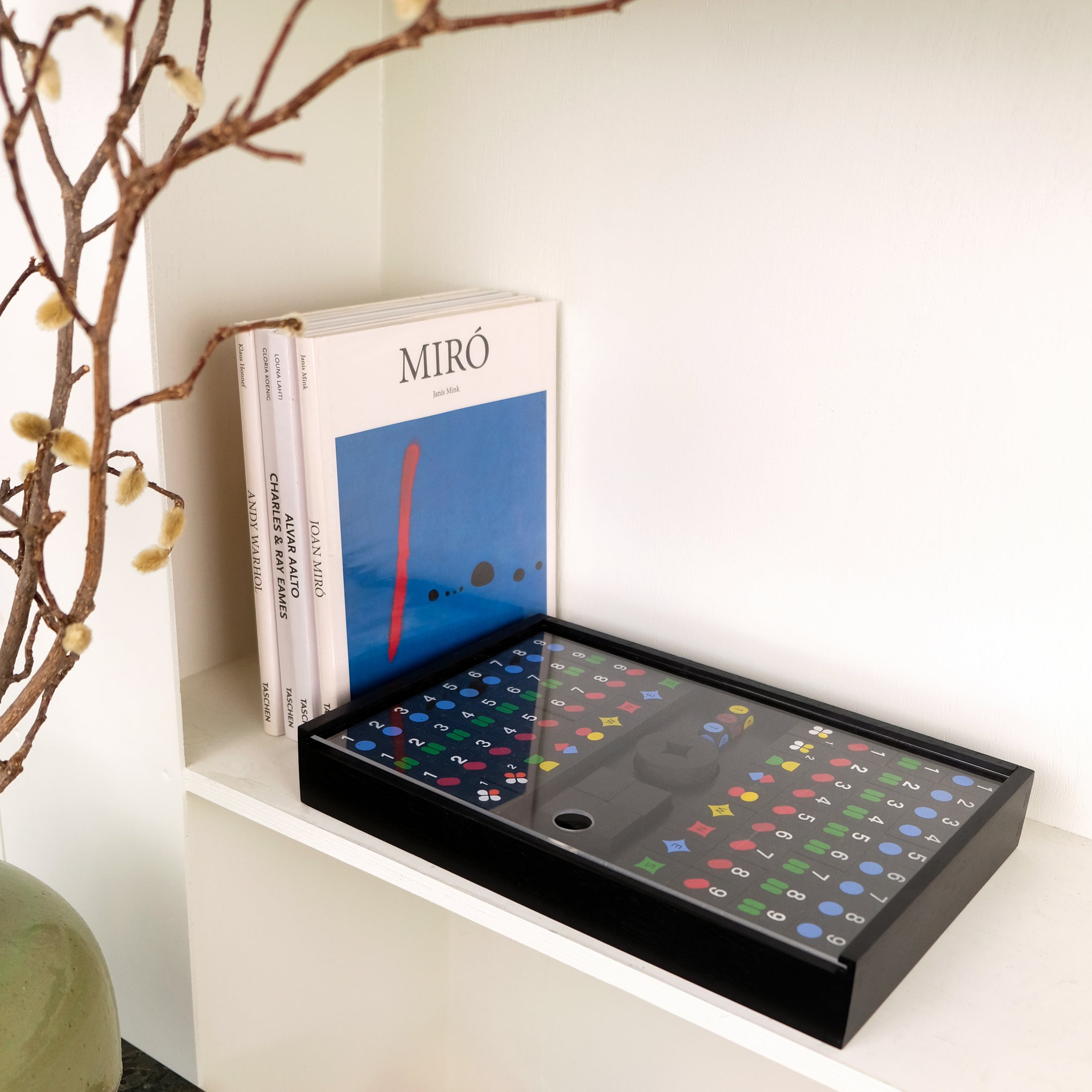 Modern Tiles Mahjong Set – MoMA Design Store