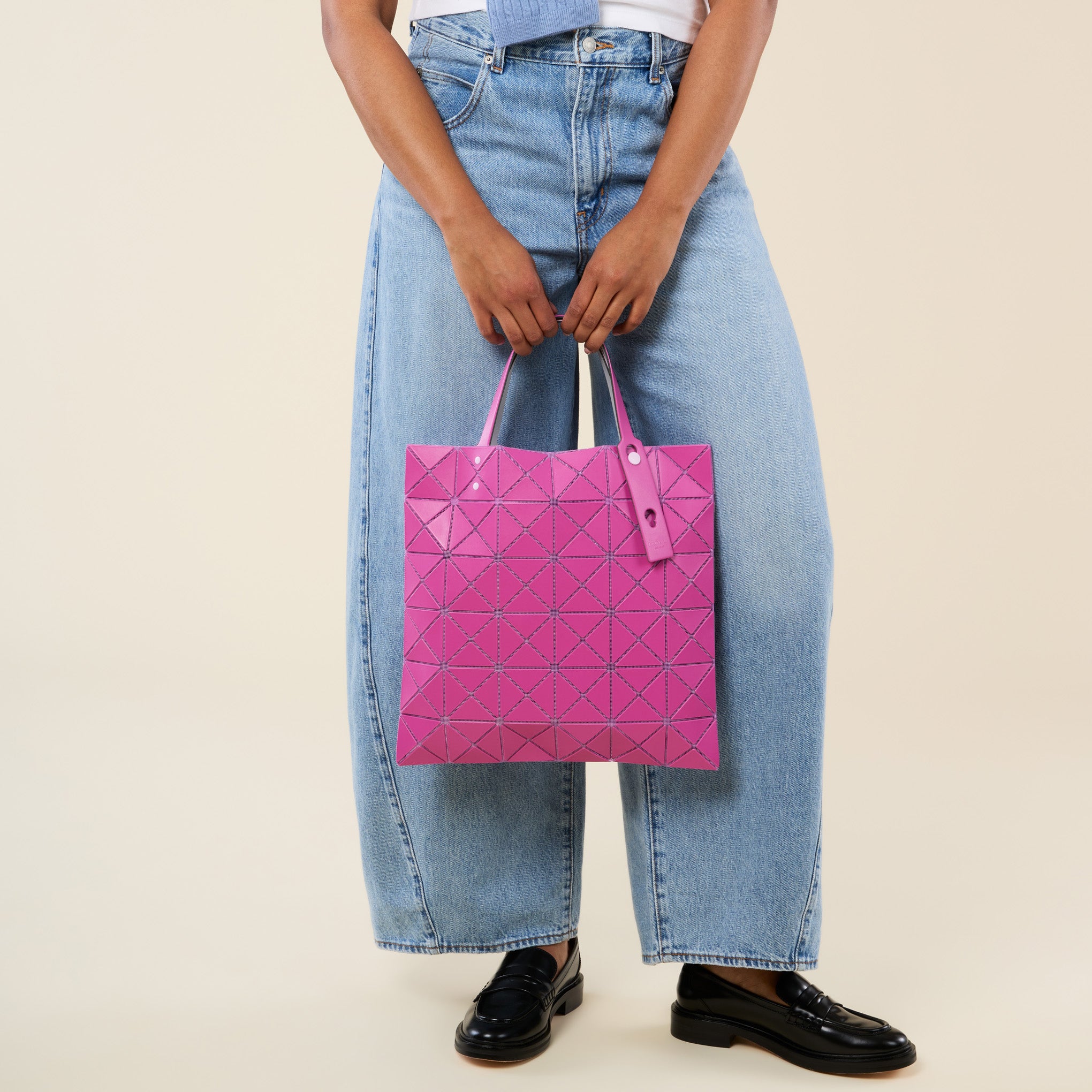 BAO BAO ISSEY MIYAKE Lucent Tote Bag - Magenta/ Light Magenta
